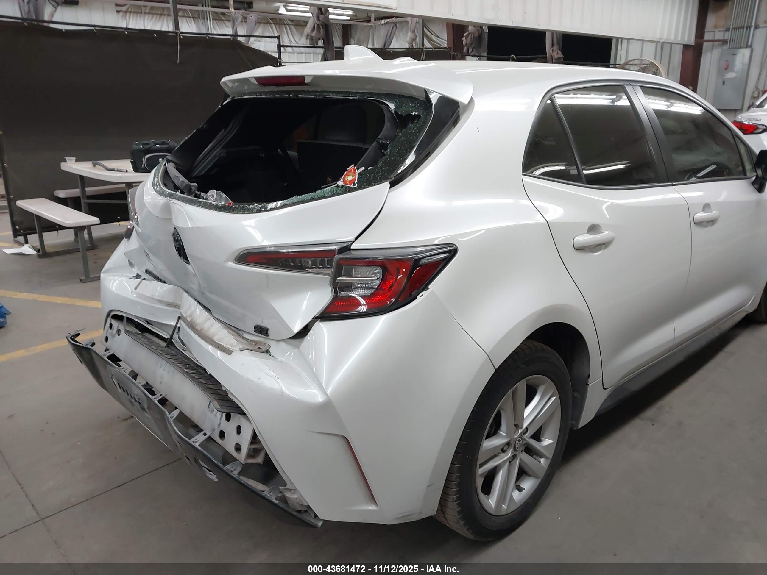 TOYOTA COROLLA image 6