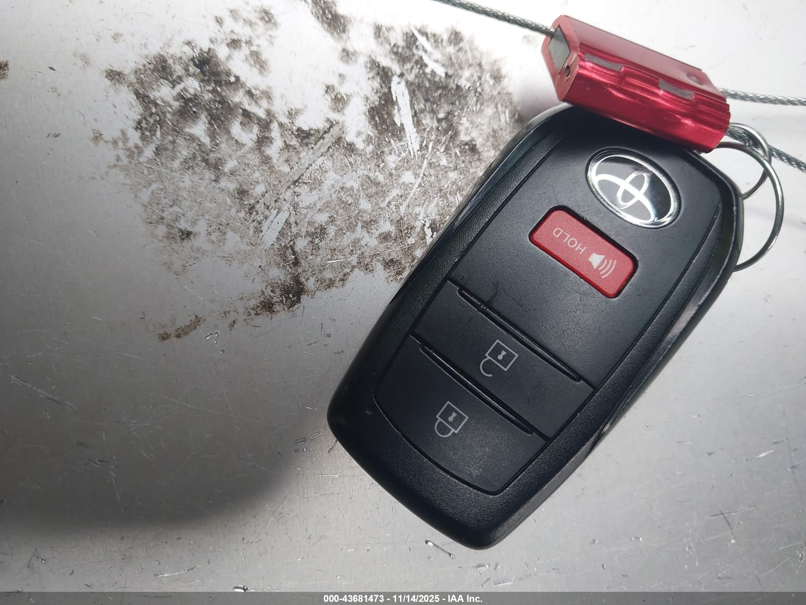 TOYOTA TACOMA image 11