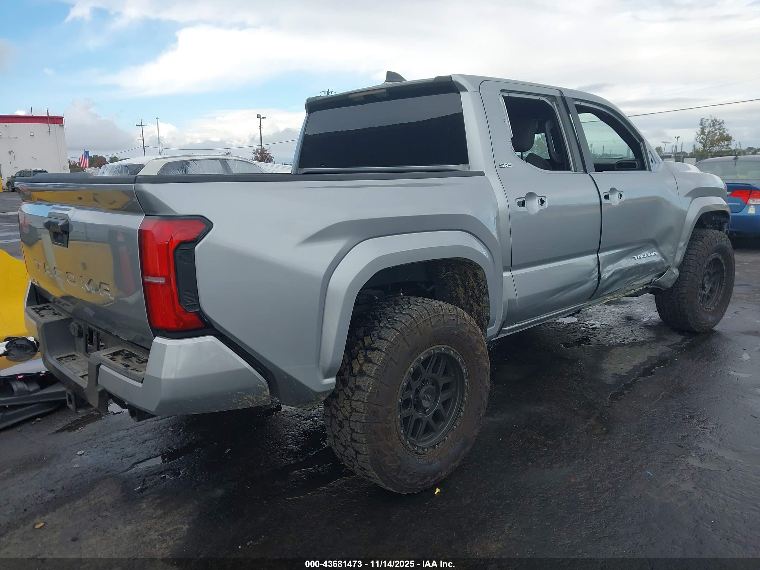 TOYOTA TACOMA image 4