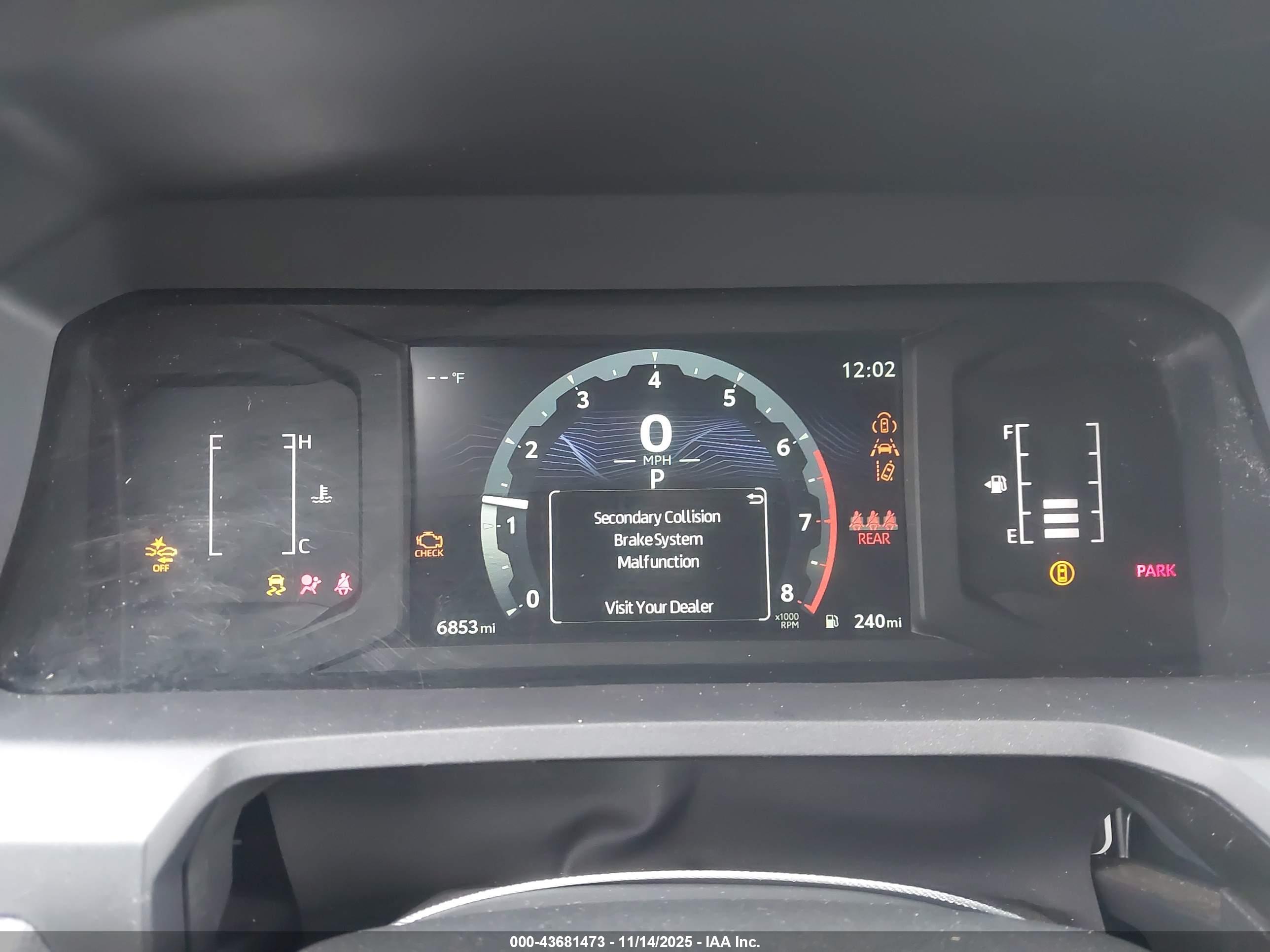 TOYOTA TACOMA image 7