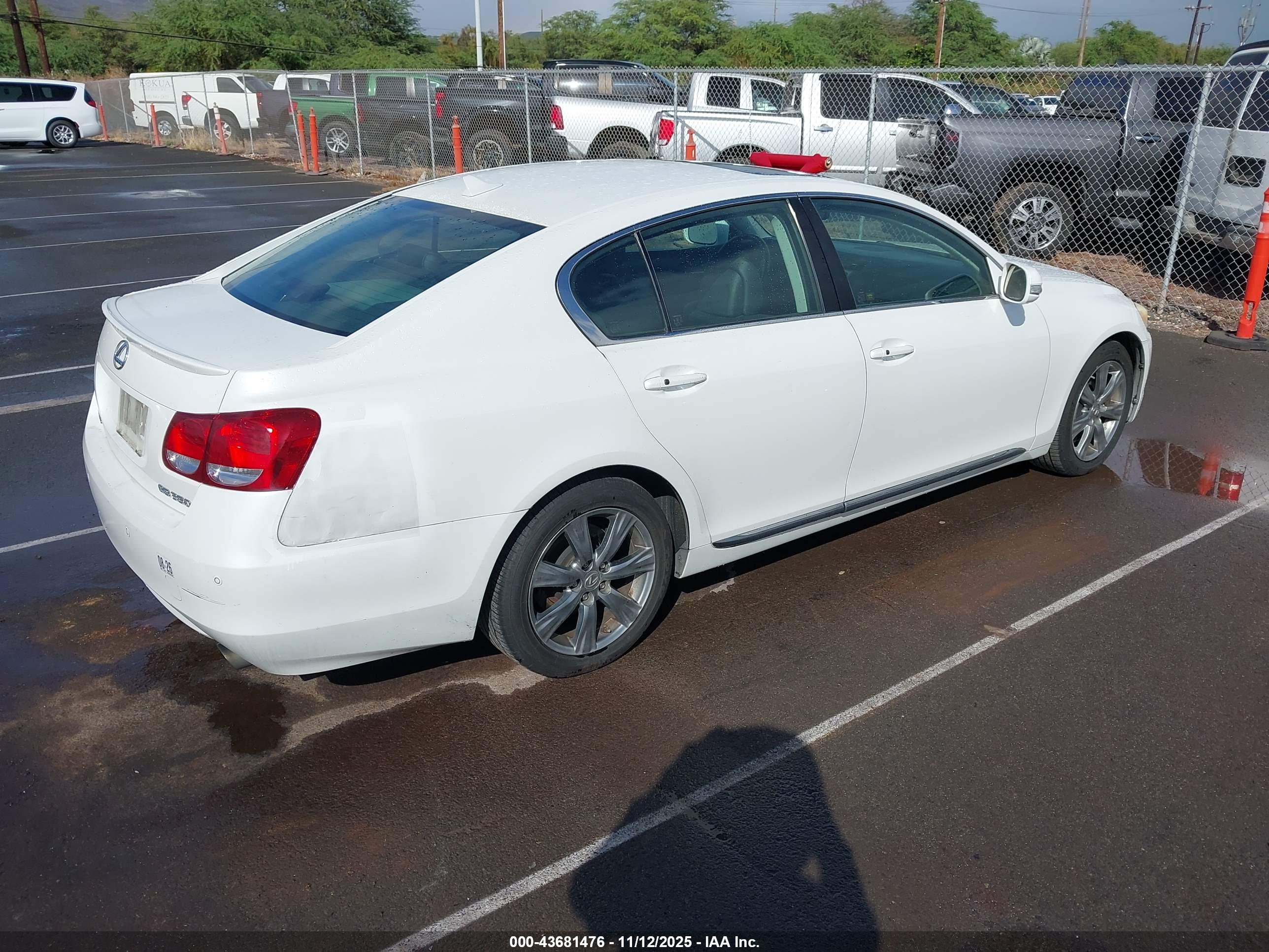 LEXUS GS image 4