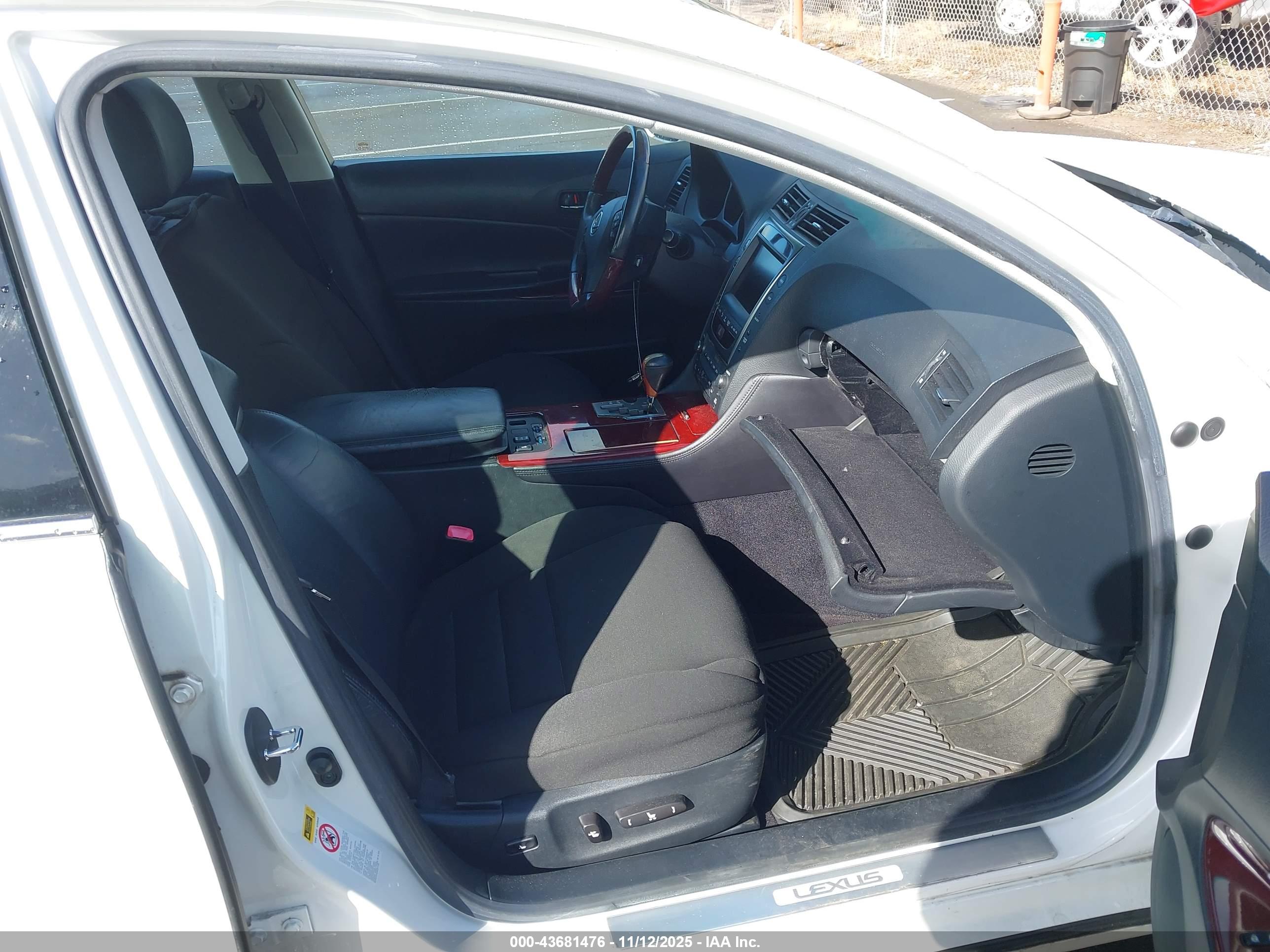 LEXUS GS image 5