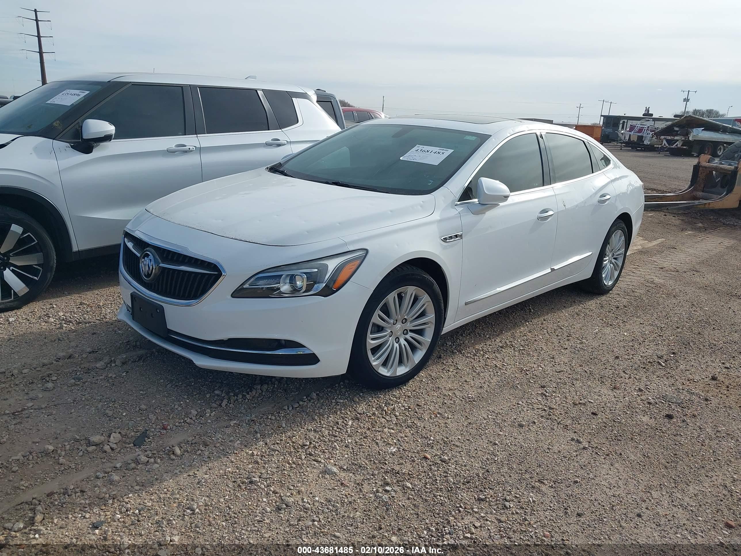 BUICK LACROSSE image 2