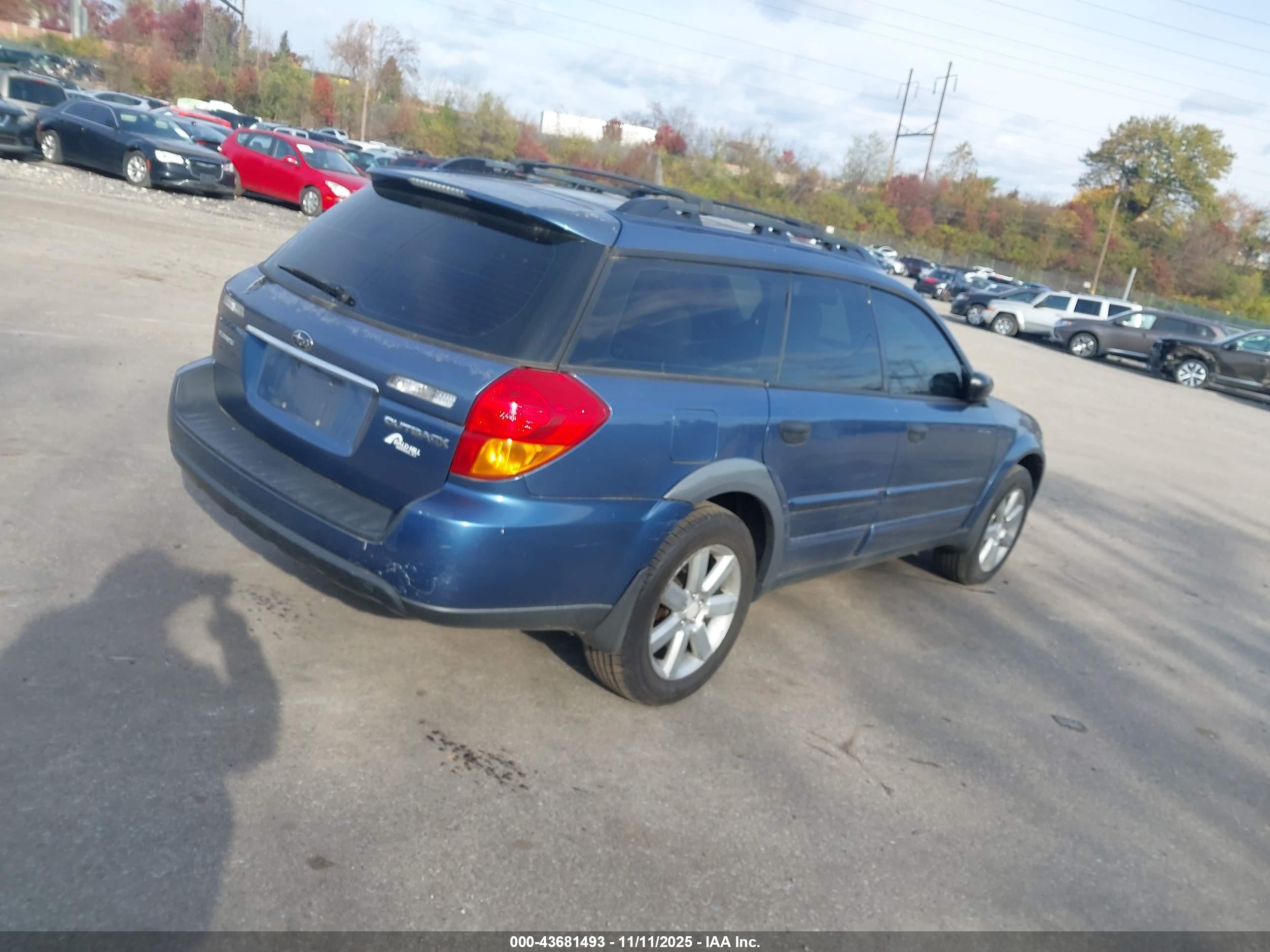 SUBARU OUTBACK image 4