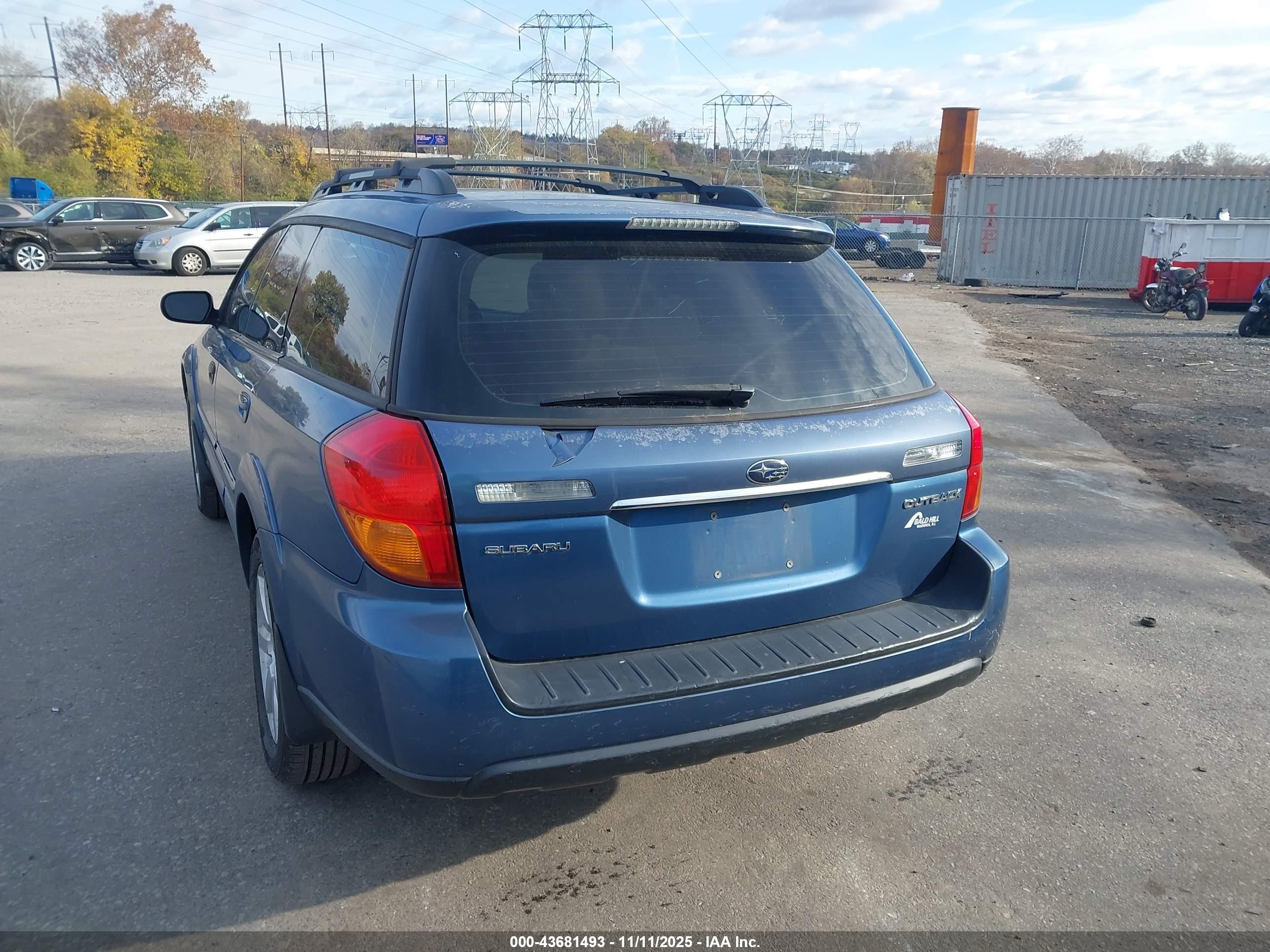 SUBARU OUTBACK image 6