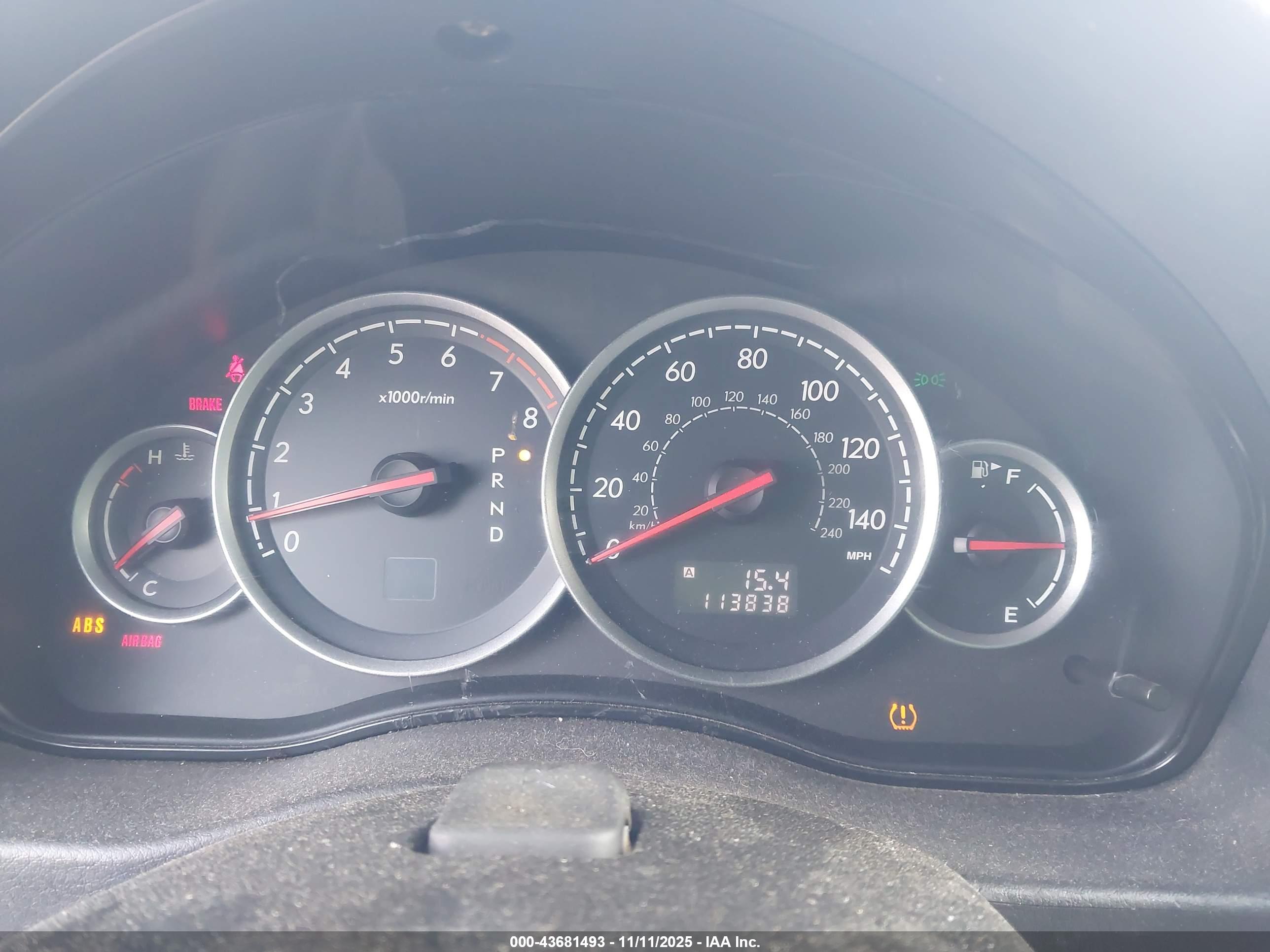 SUBARU OUTBACK image 7