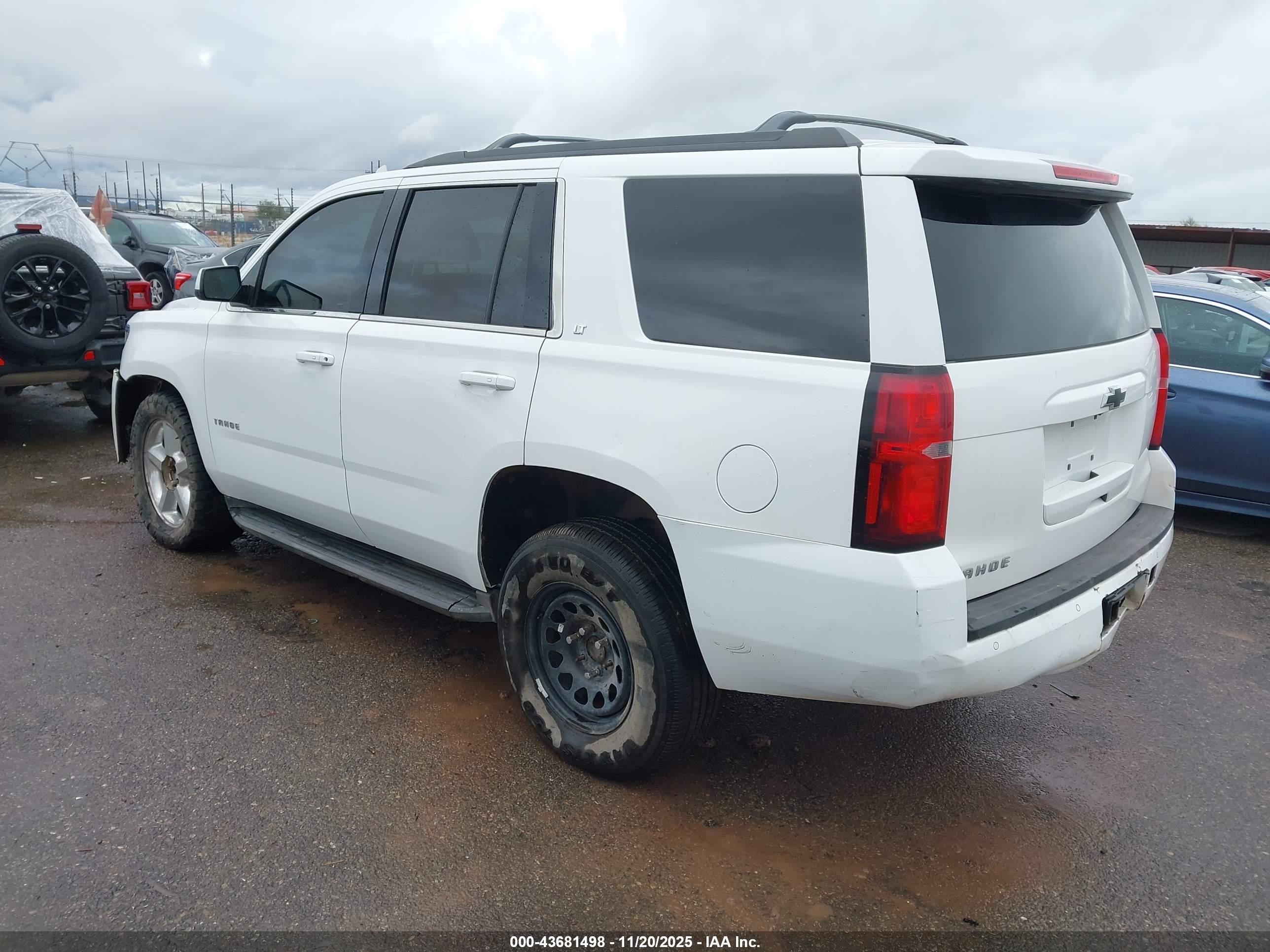 CHEVROLET TAHOE image 3