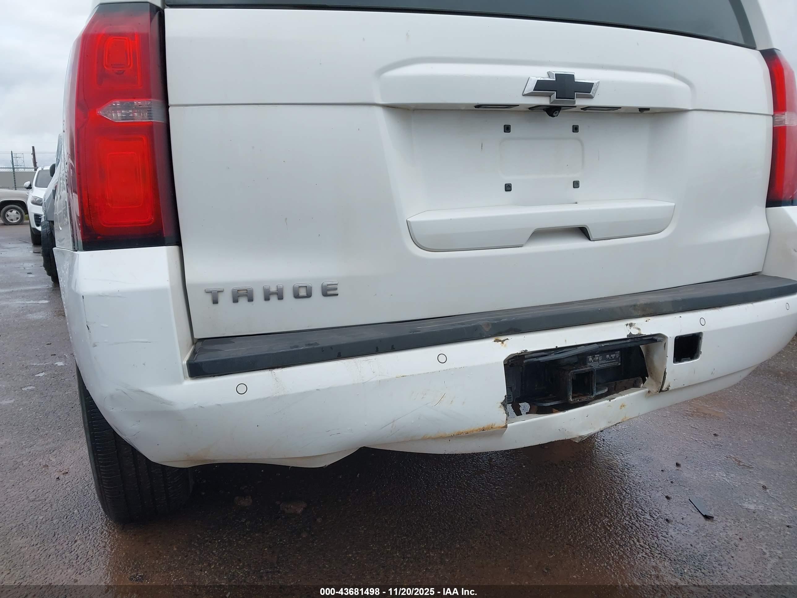 CHEVROLET TAHOE image 6