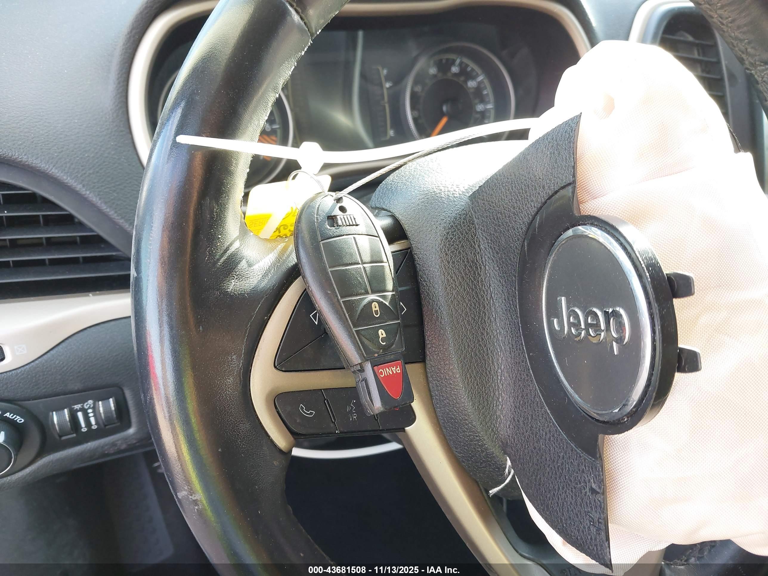 JEEP CHEROKEE image 11