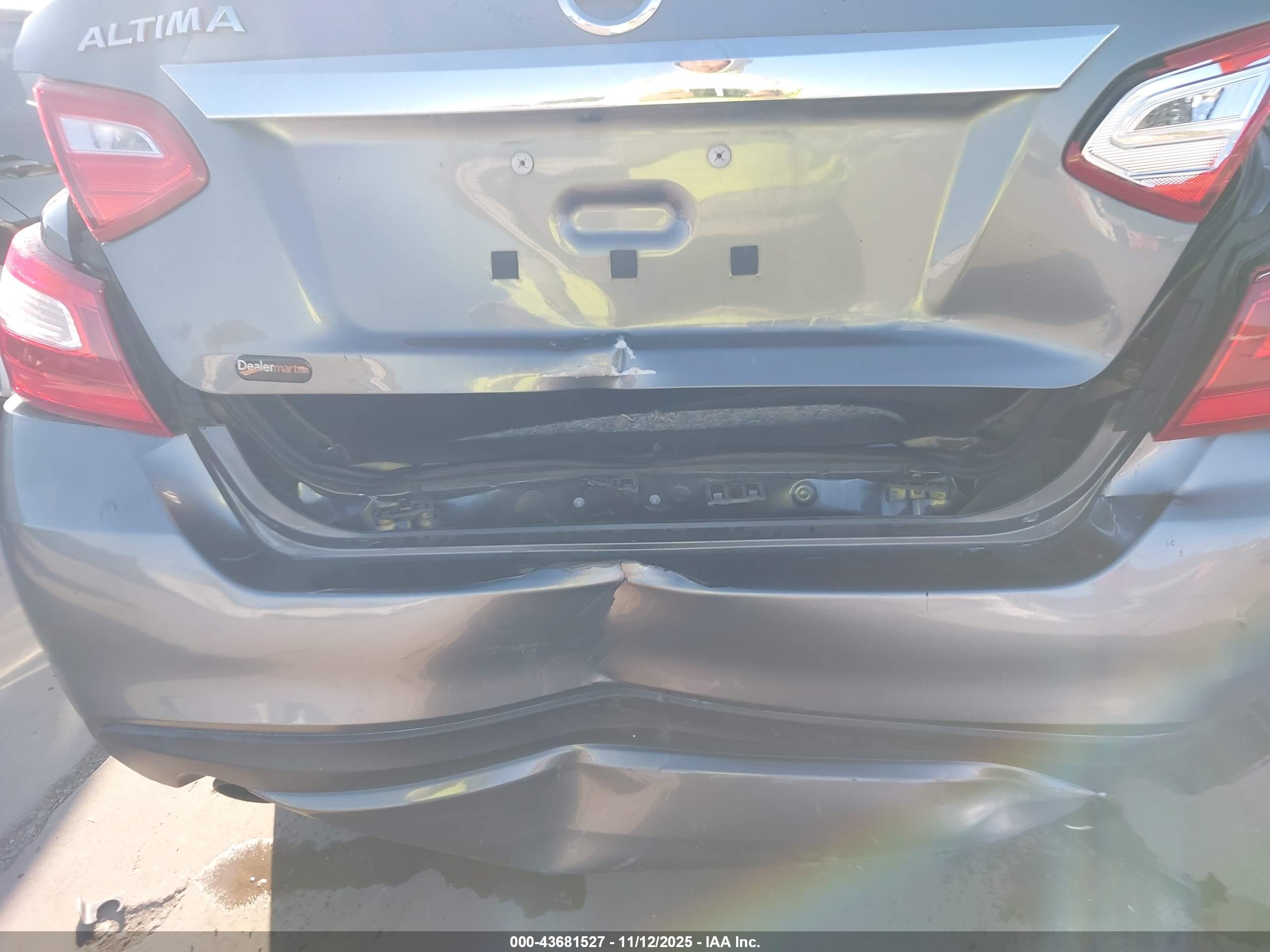 NISSAN ALTIMA image 6