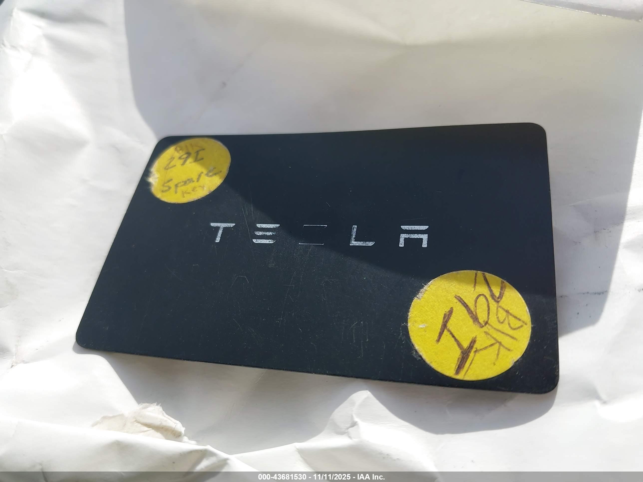 TESLA MODEL image 11