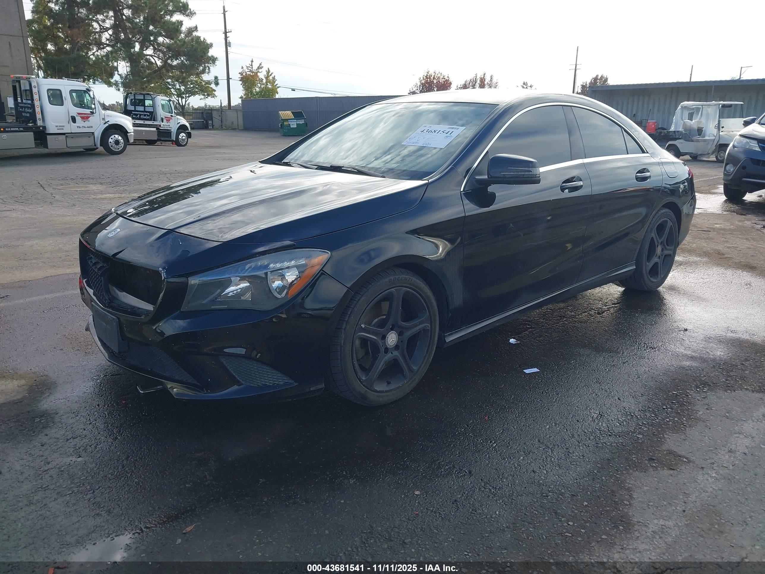 MERCEDES-BENZ CLA image 2