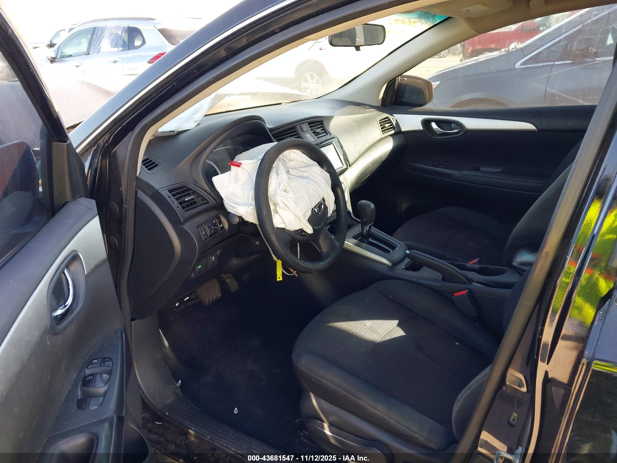 NISSAN SENTRA image 5