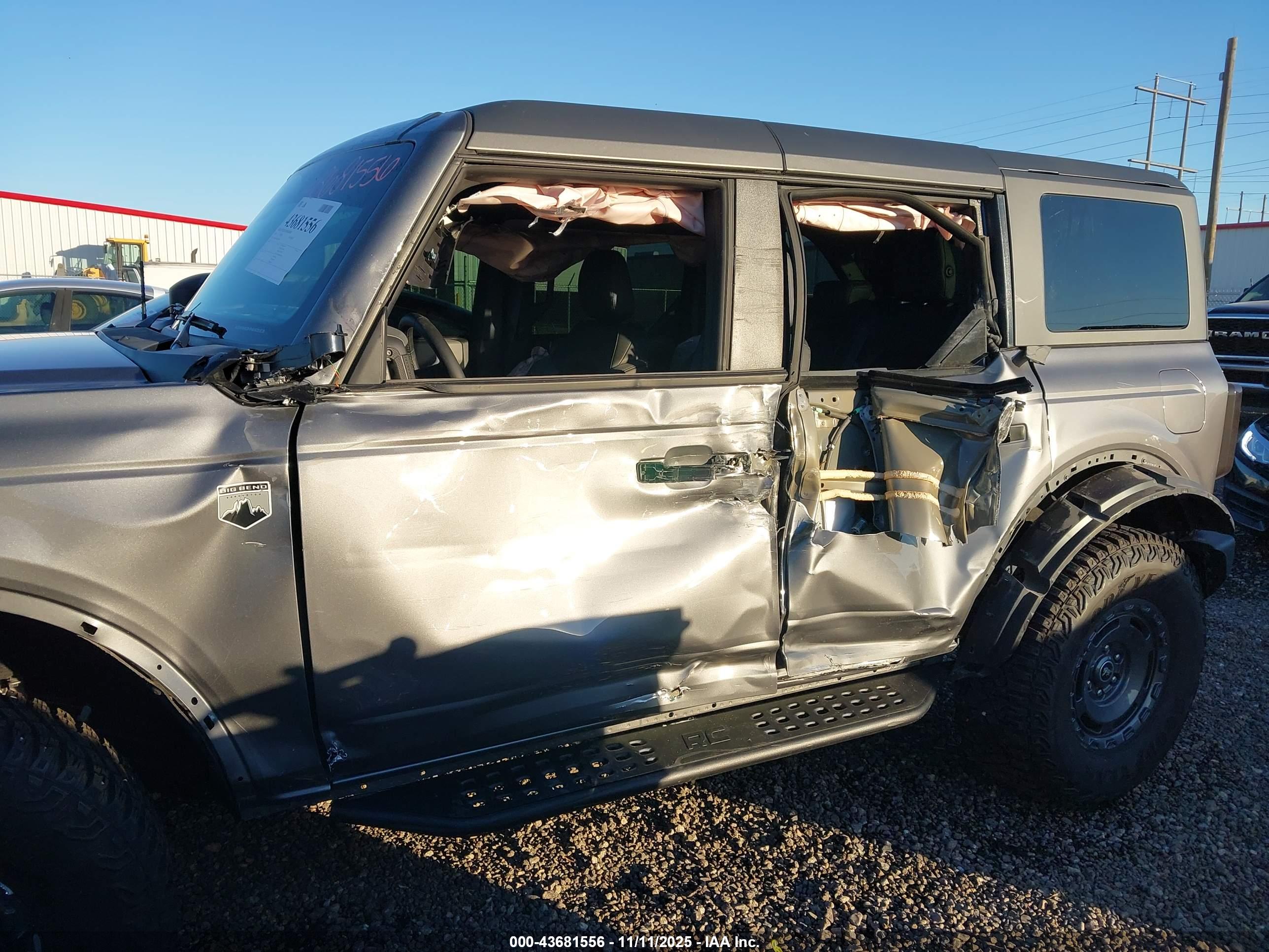 FORD BRONCO image 6