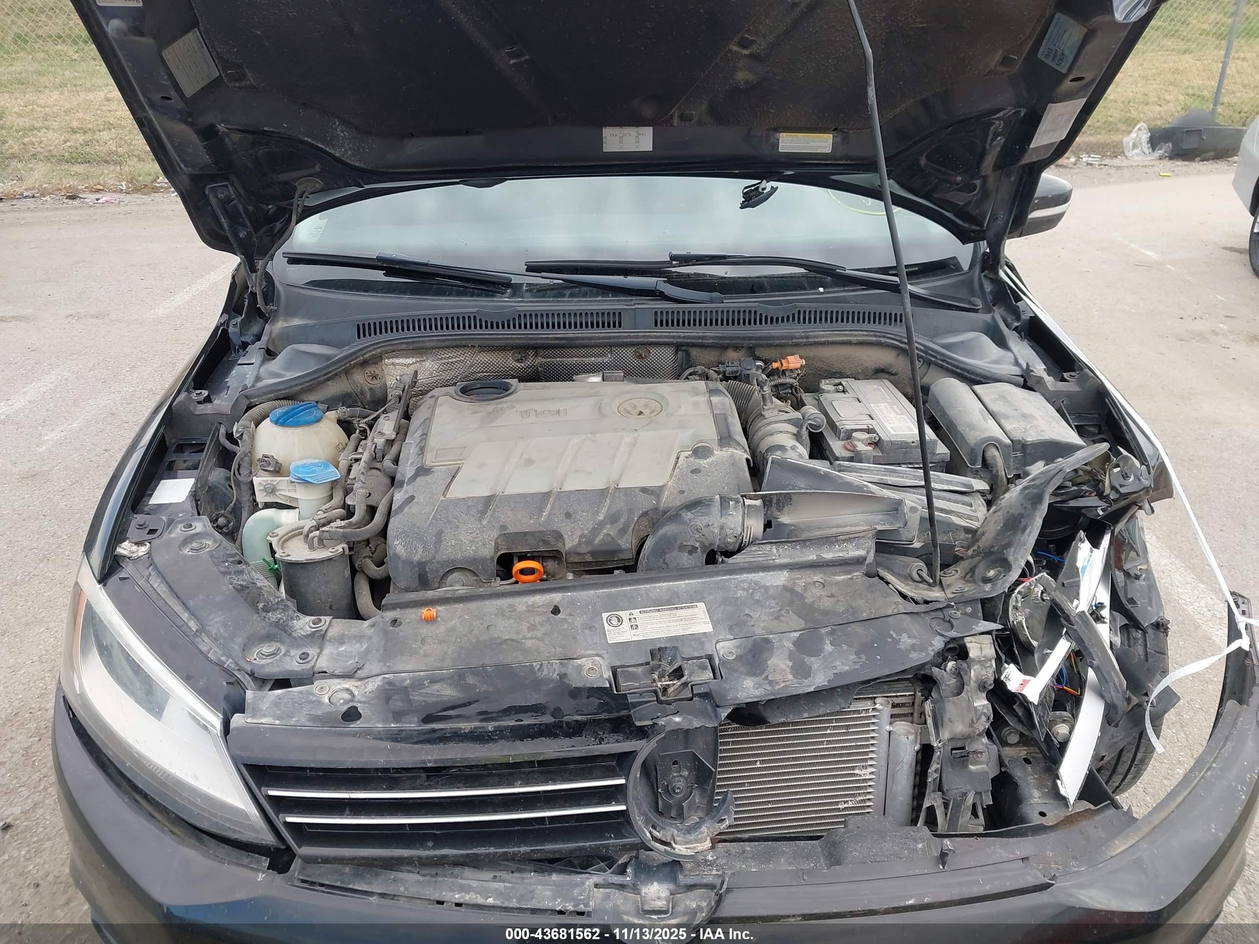VOLKSWAGEN JETTA image 10