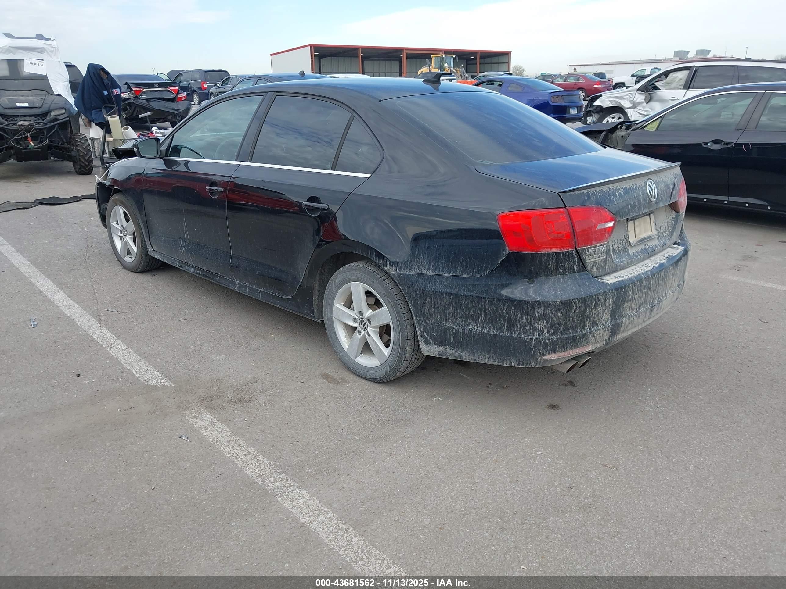VOLKSWAGEN JETTA image 3