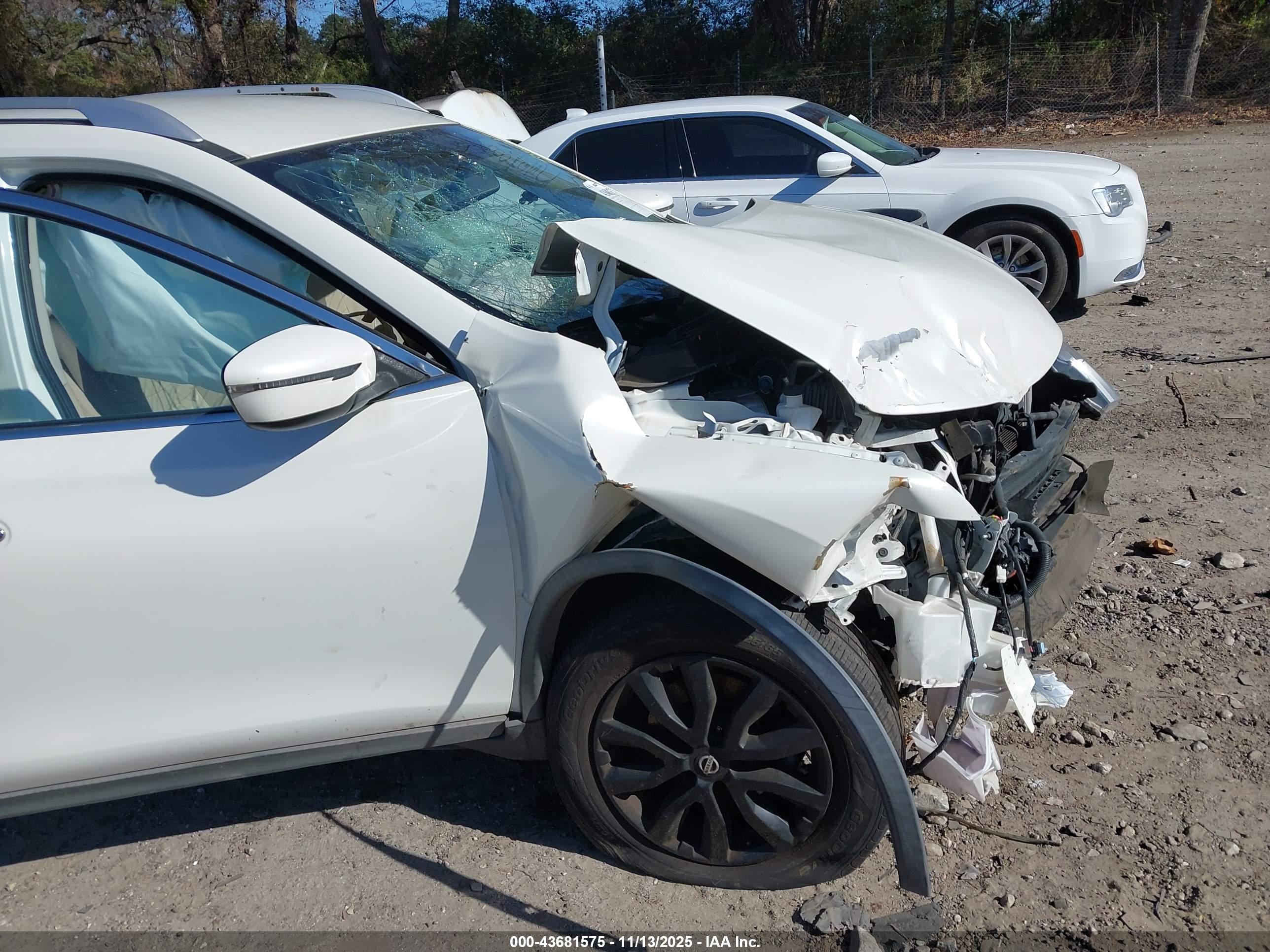 NISSAN ROGUE image 6