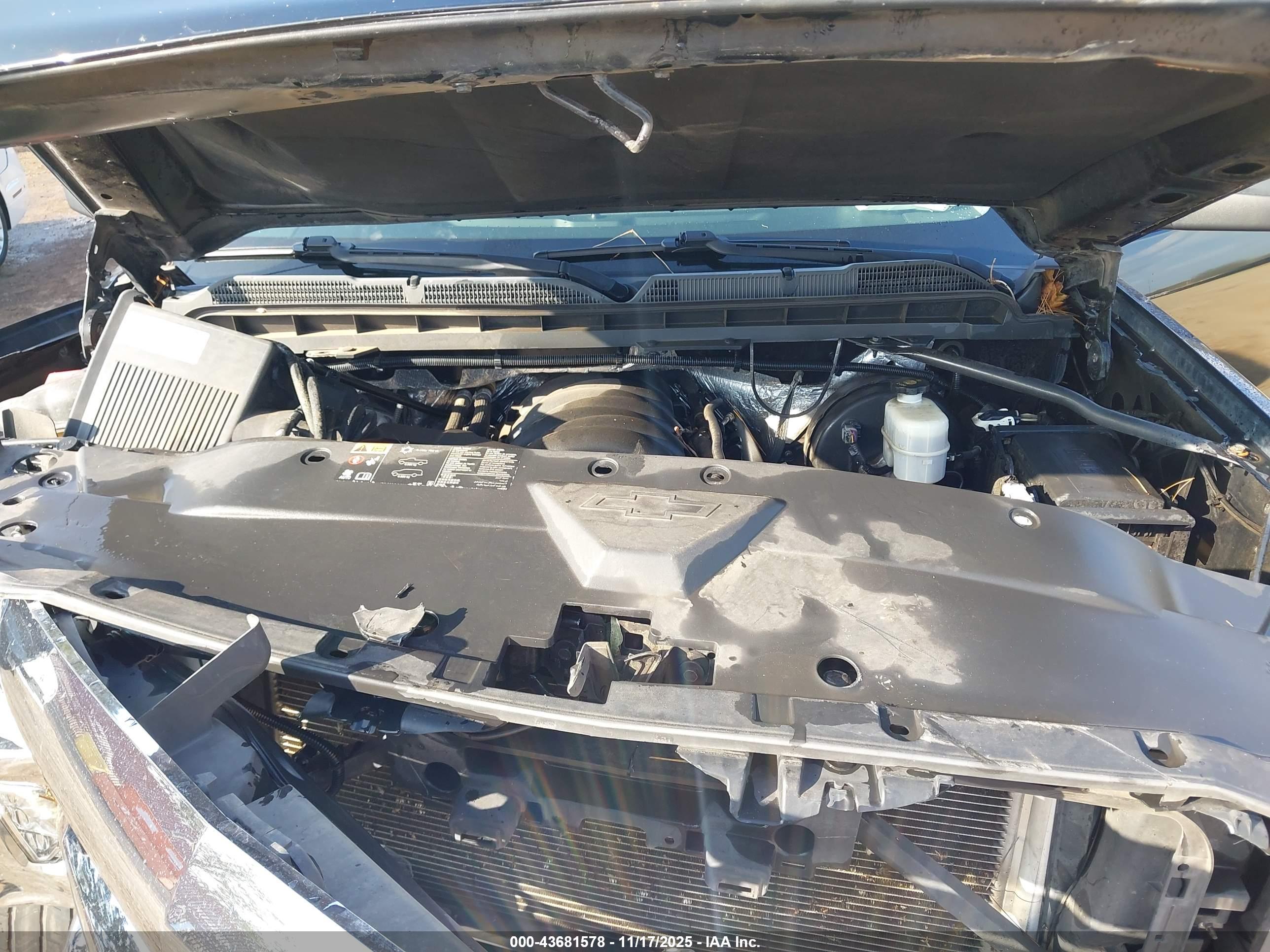 CHEVROLET SILVERADO image 10