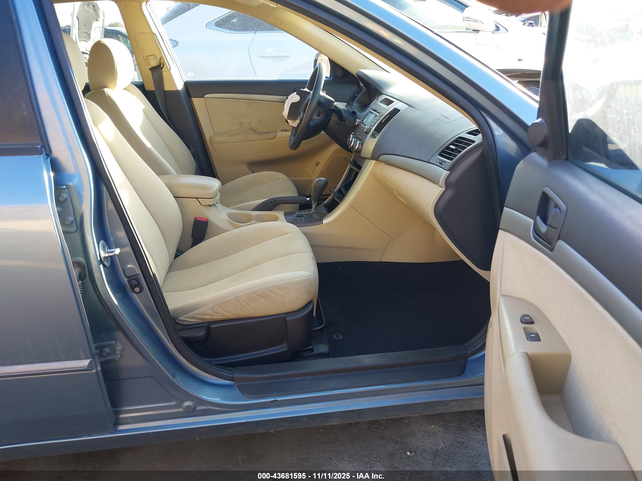 HYUNDAI SONATA image 5