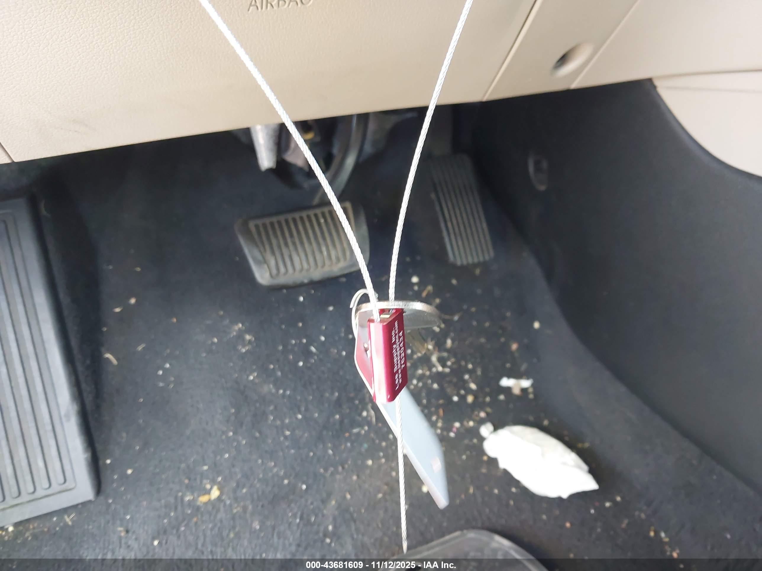 HYUNDAI ELANTRA image 11