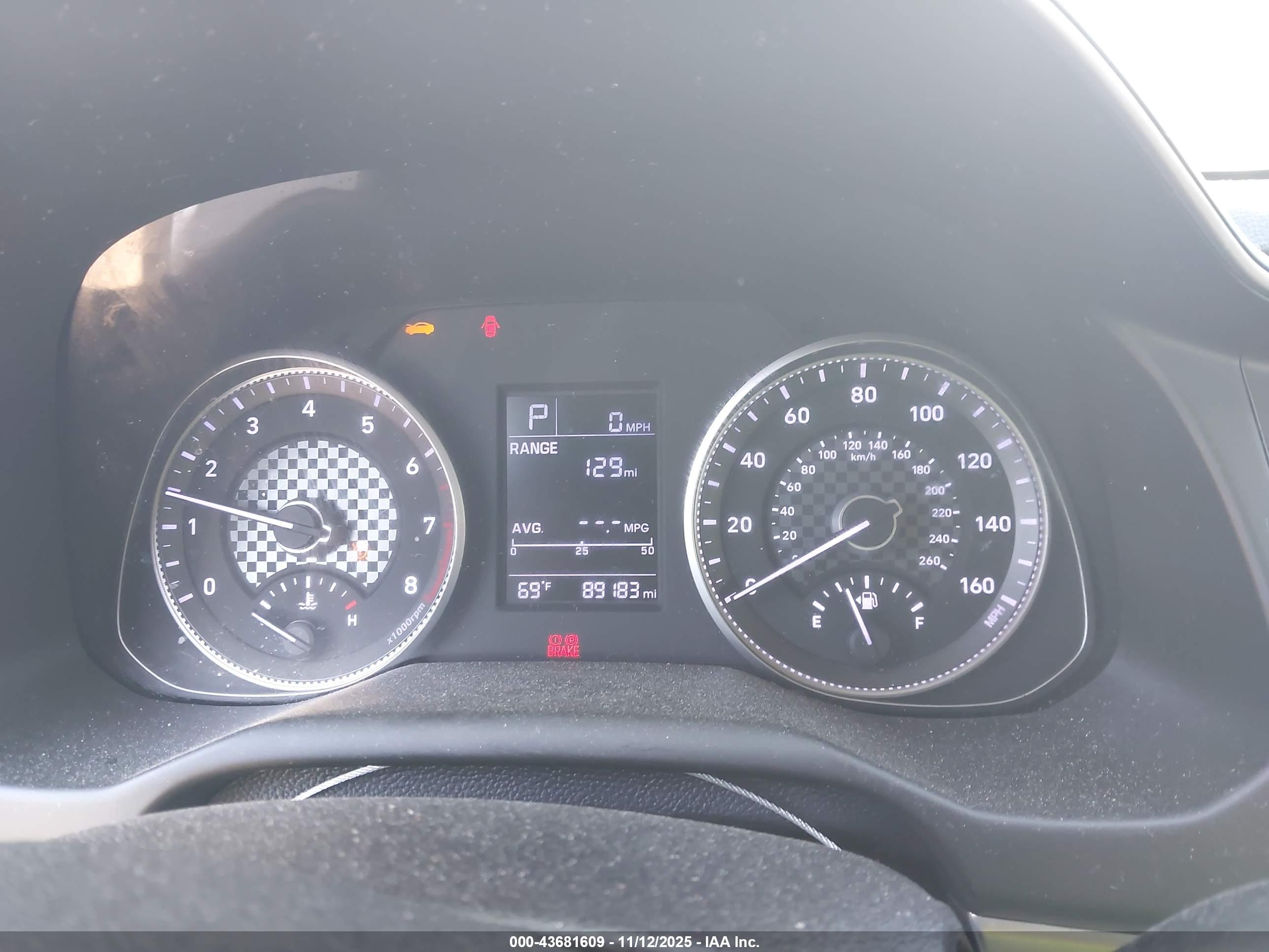 HYUNDAI ELANTRA image 7