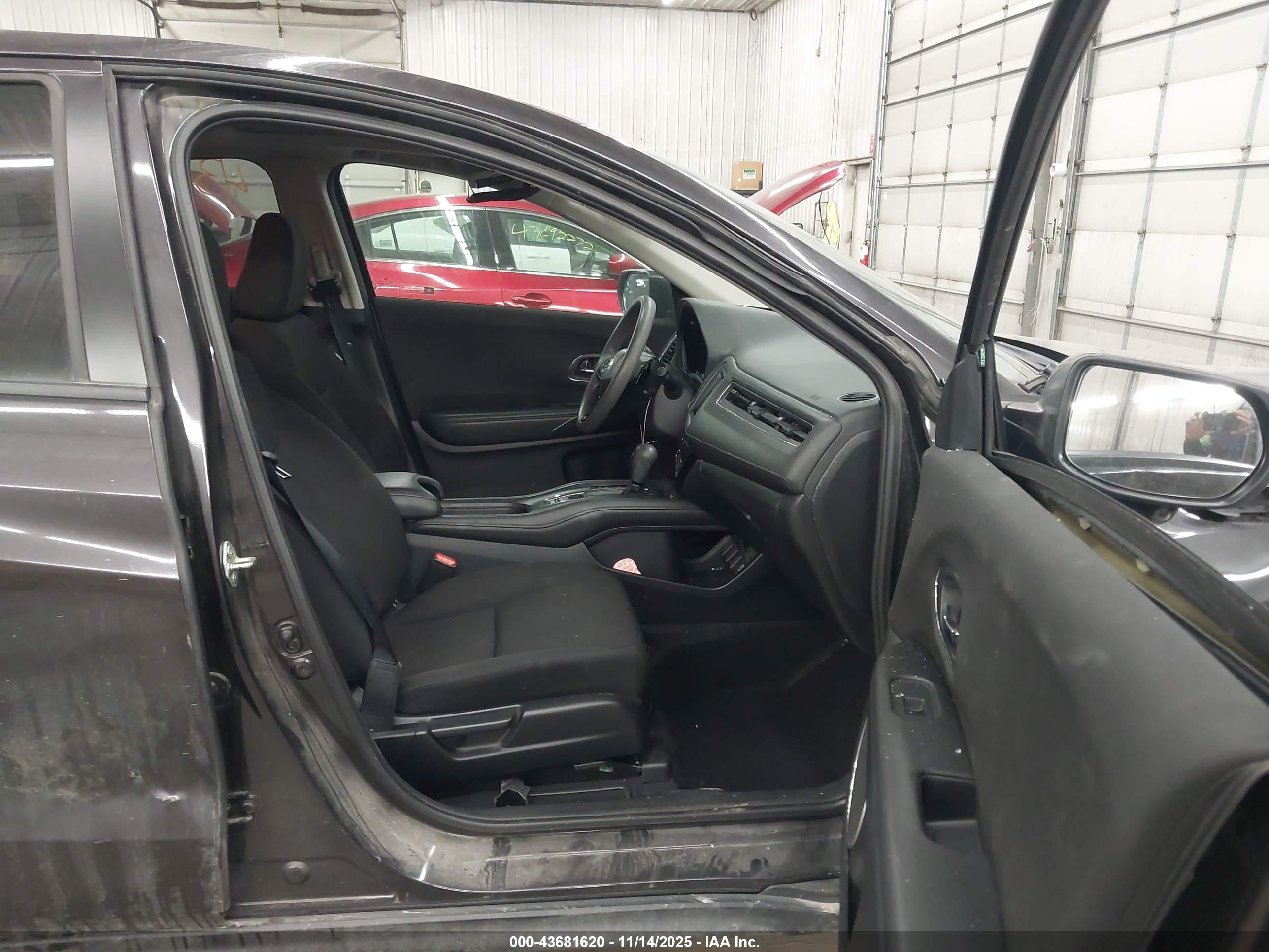 HONDA HR-V image 5