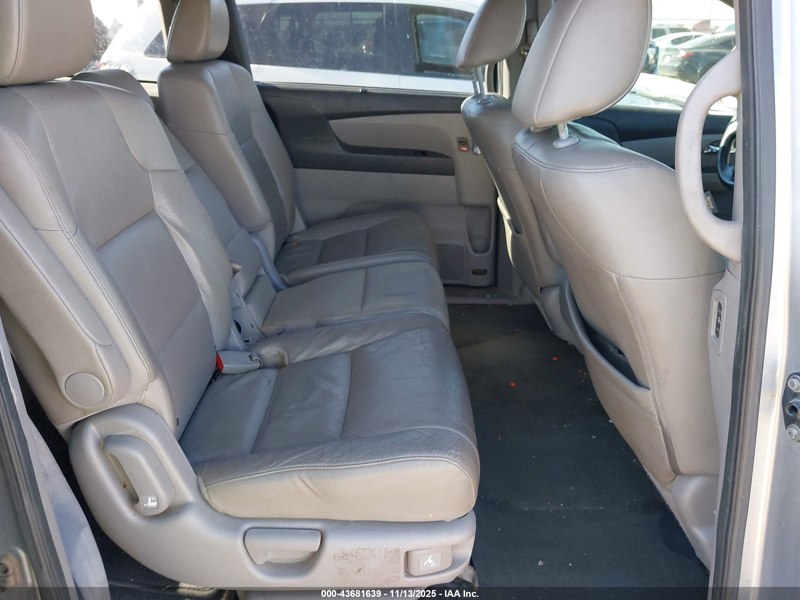 HONDA ODYSSEY image 8