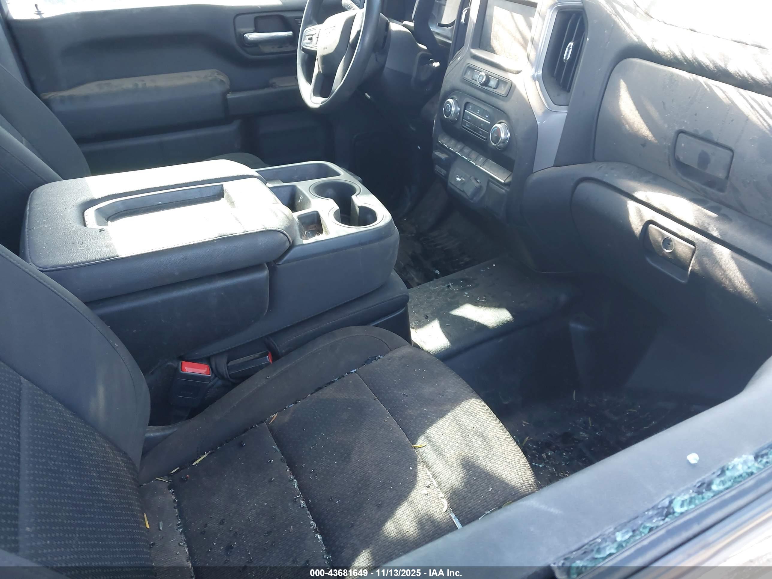 GMC SIERRA image 5