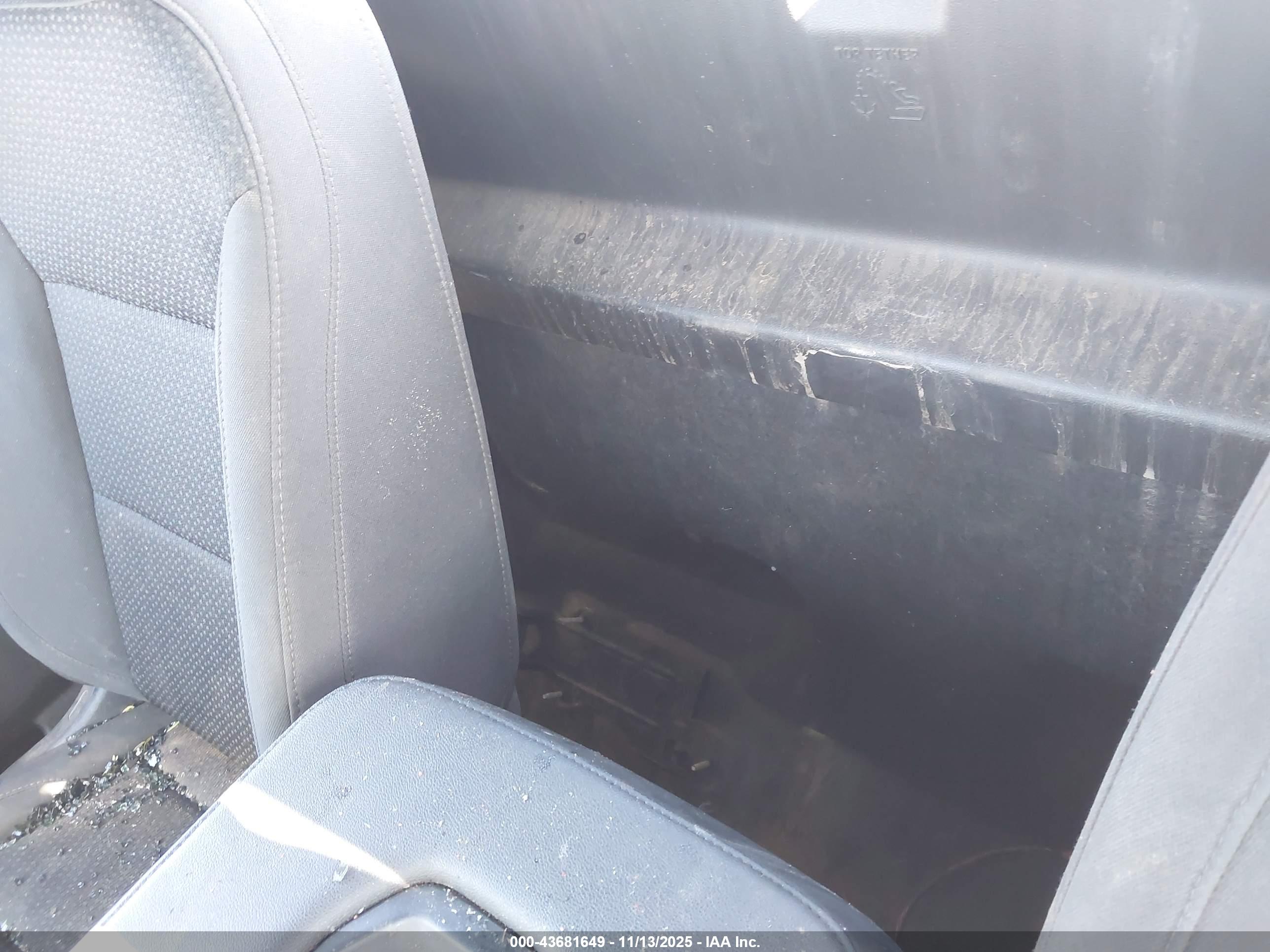 GMC SIERRA image 8