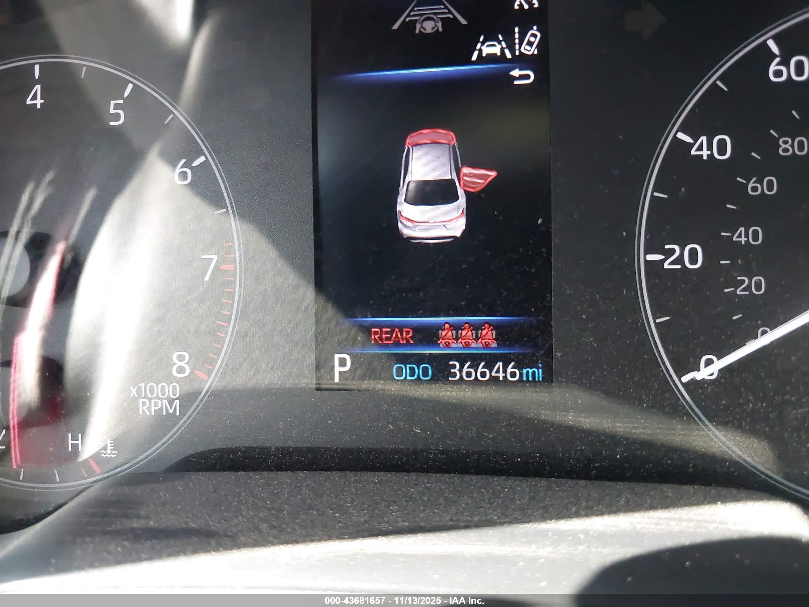 TOYOTA COROLLA image 7