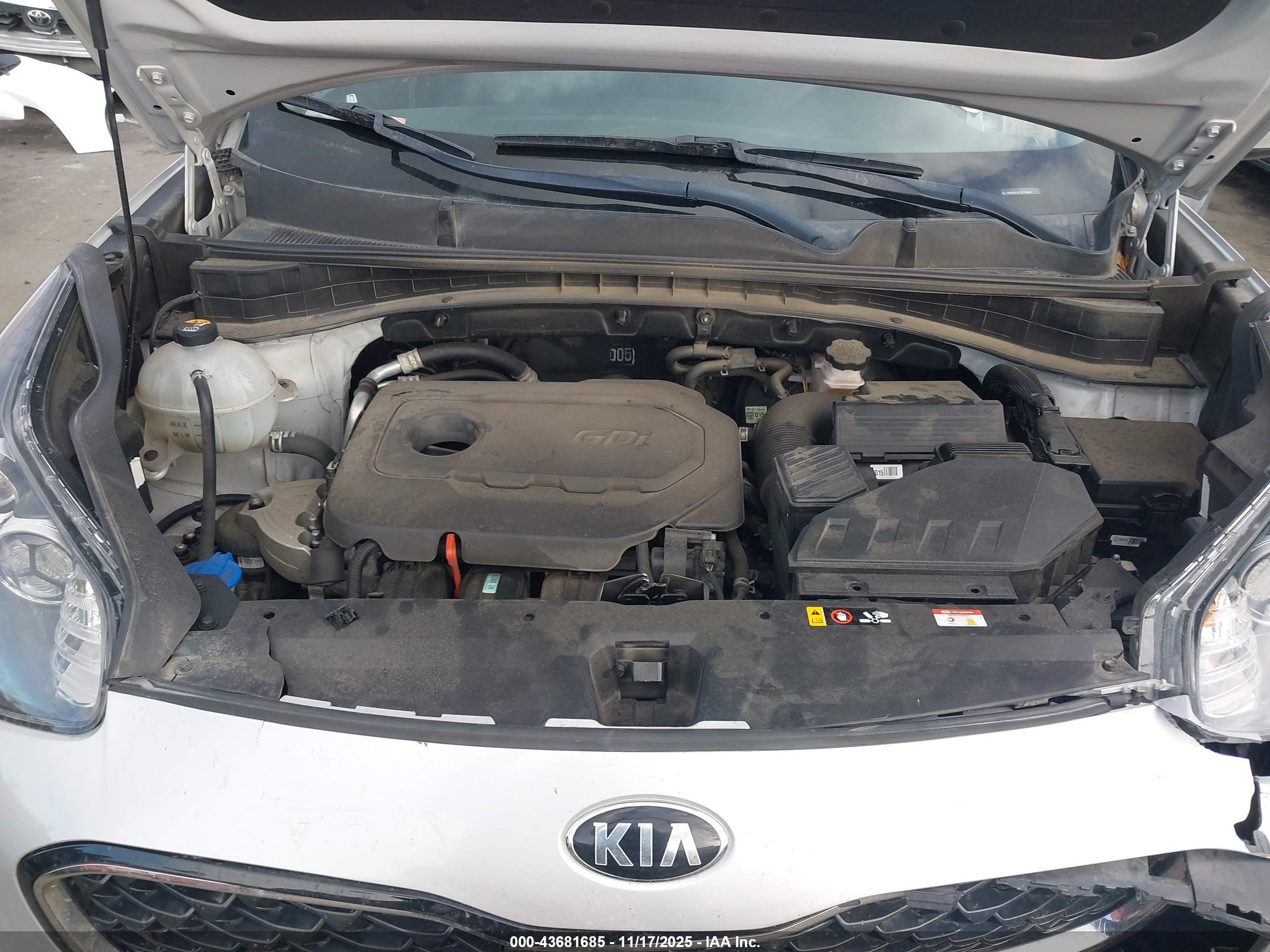 KIA SPORTAGE image 10