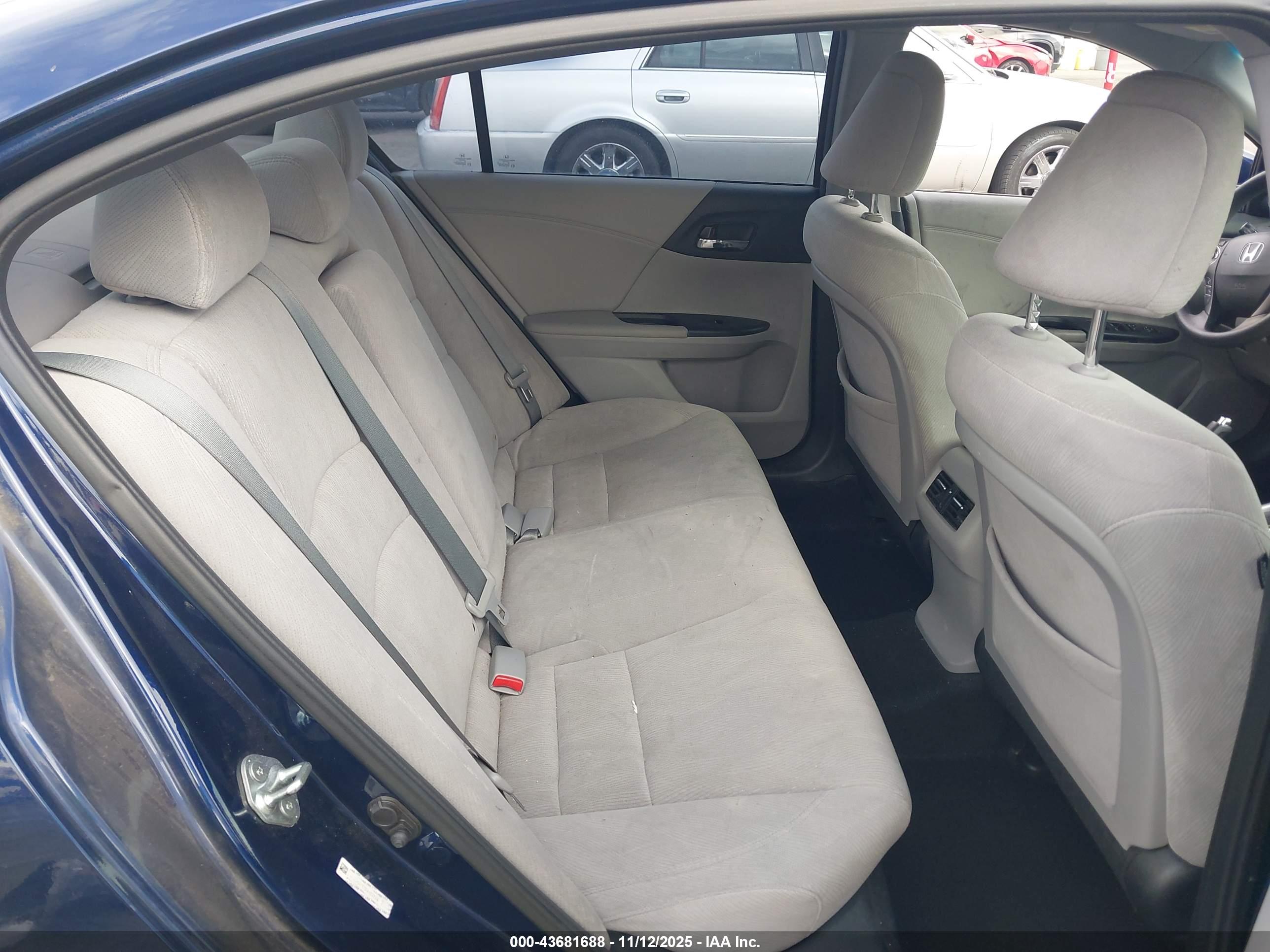 HONDA ACCORD image 8