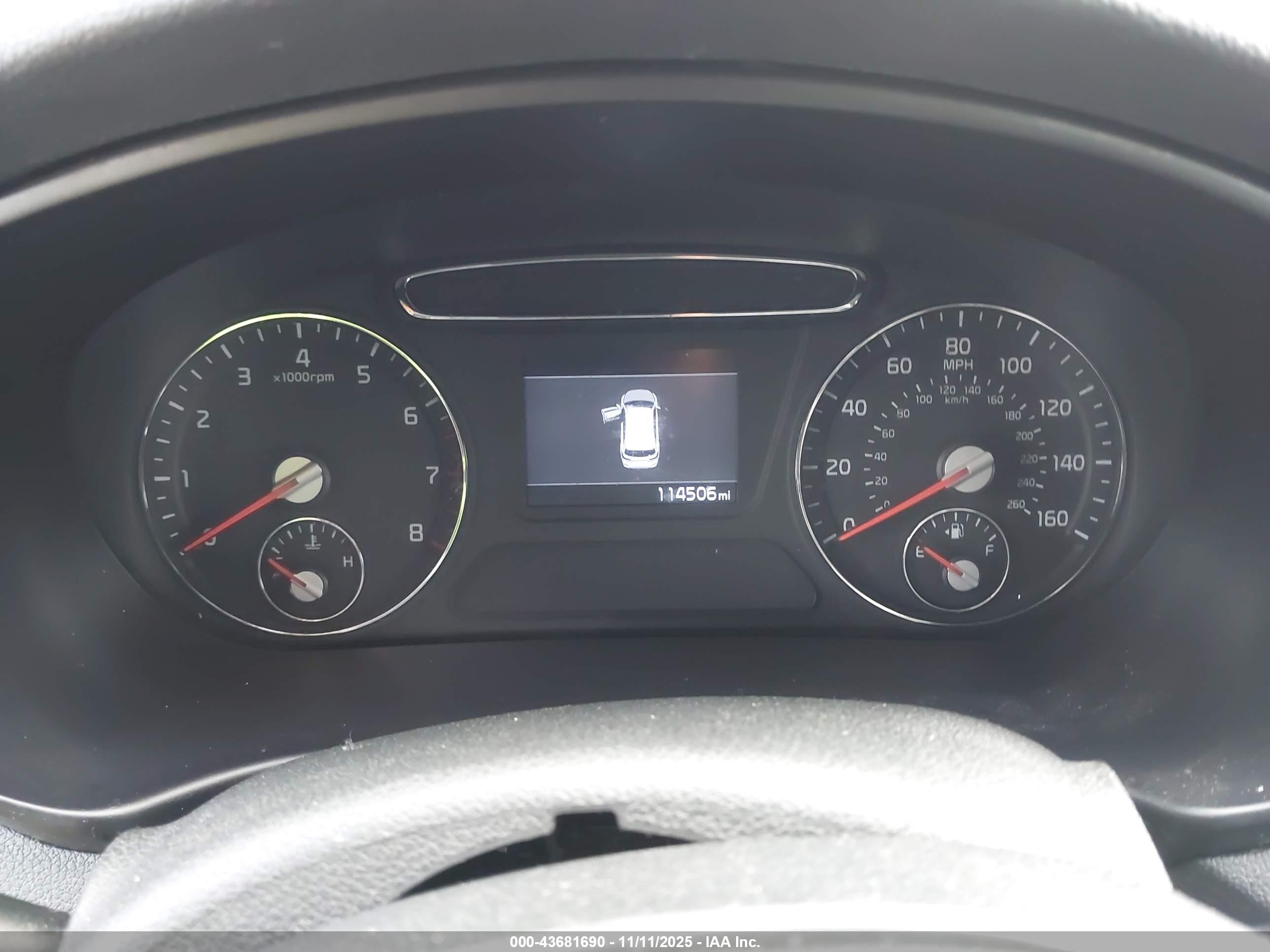 KIA SORENTO image 7