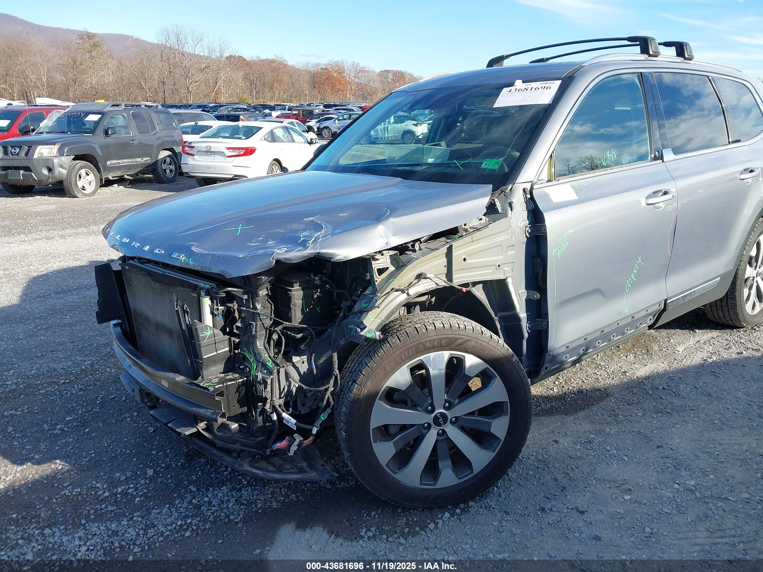 KIA TELLURIDE image 6