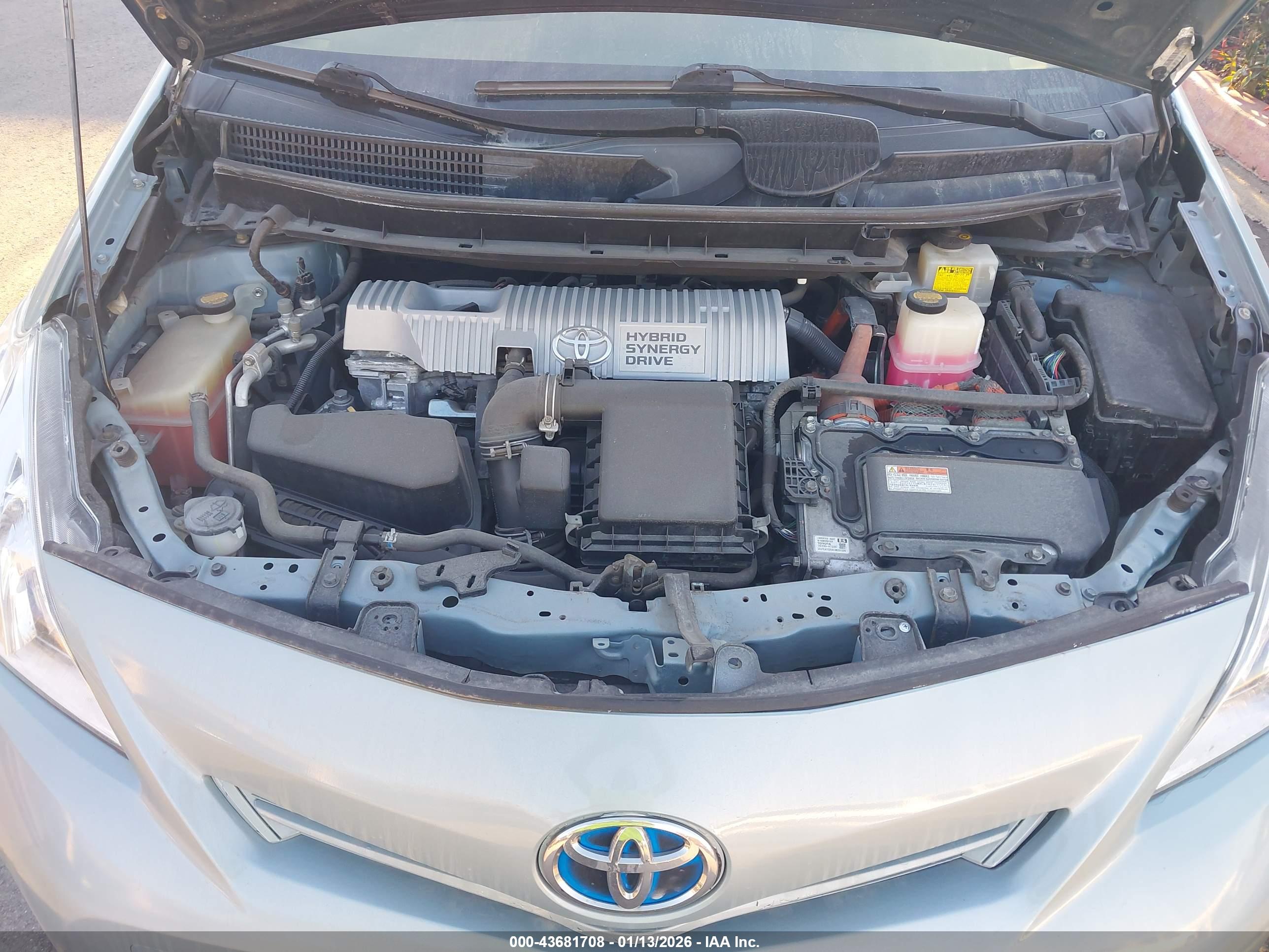 TOYOTA PRIUS image 10