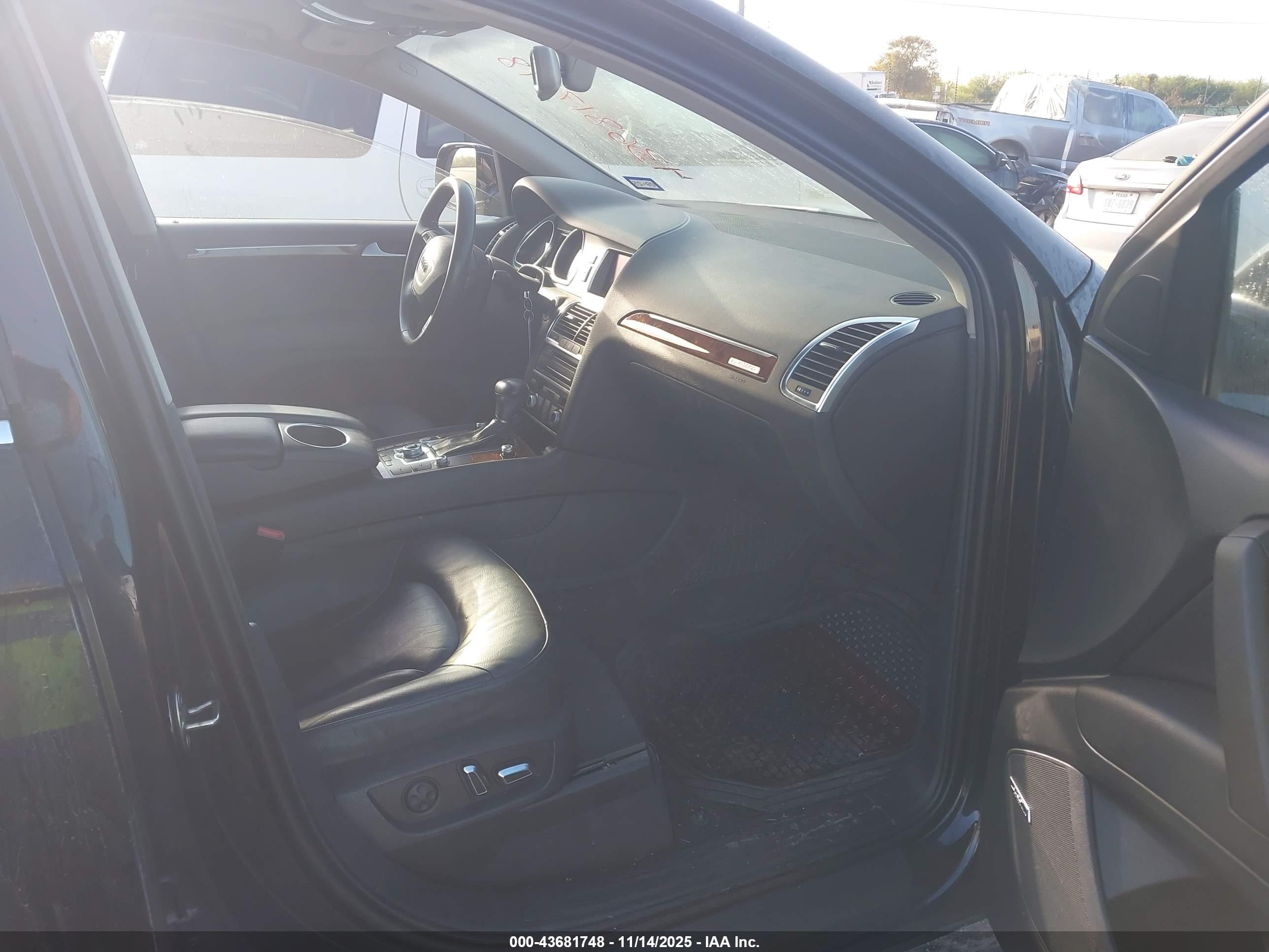 AUDI Q7 image 5