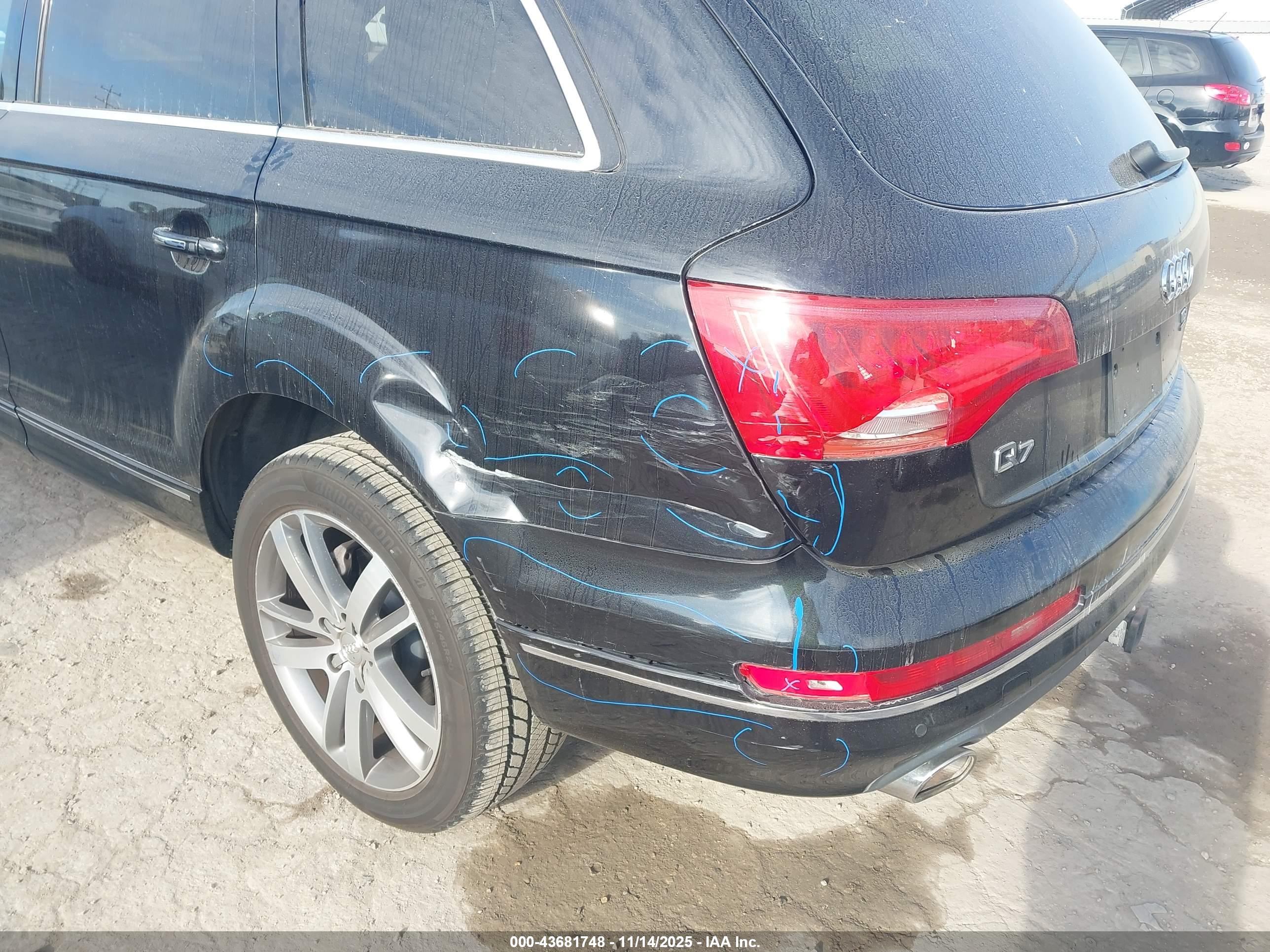 AUDI Q7 image 6