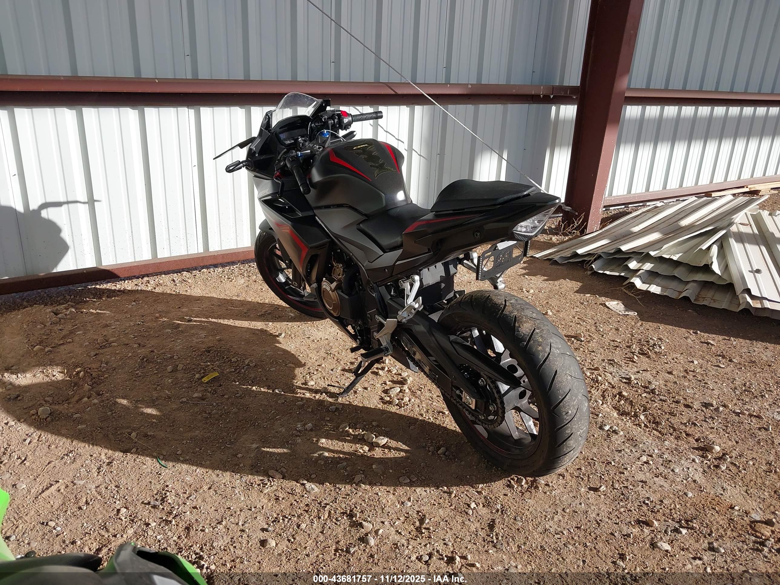 HONDA CBR500 image 3