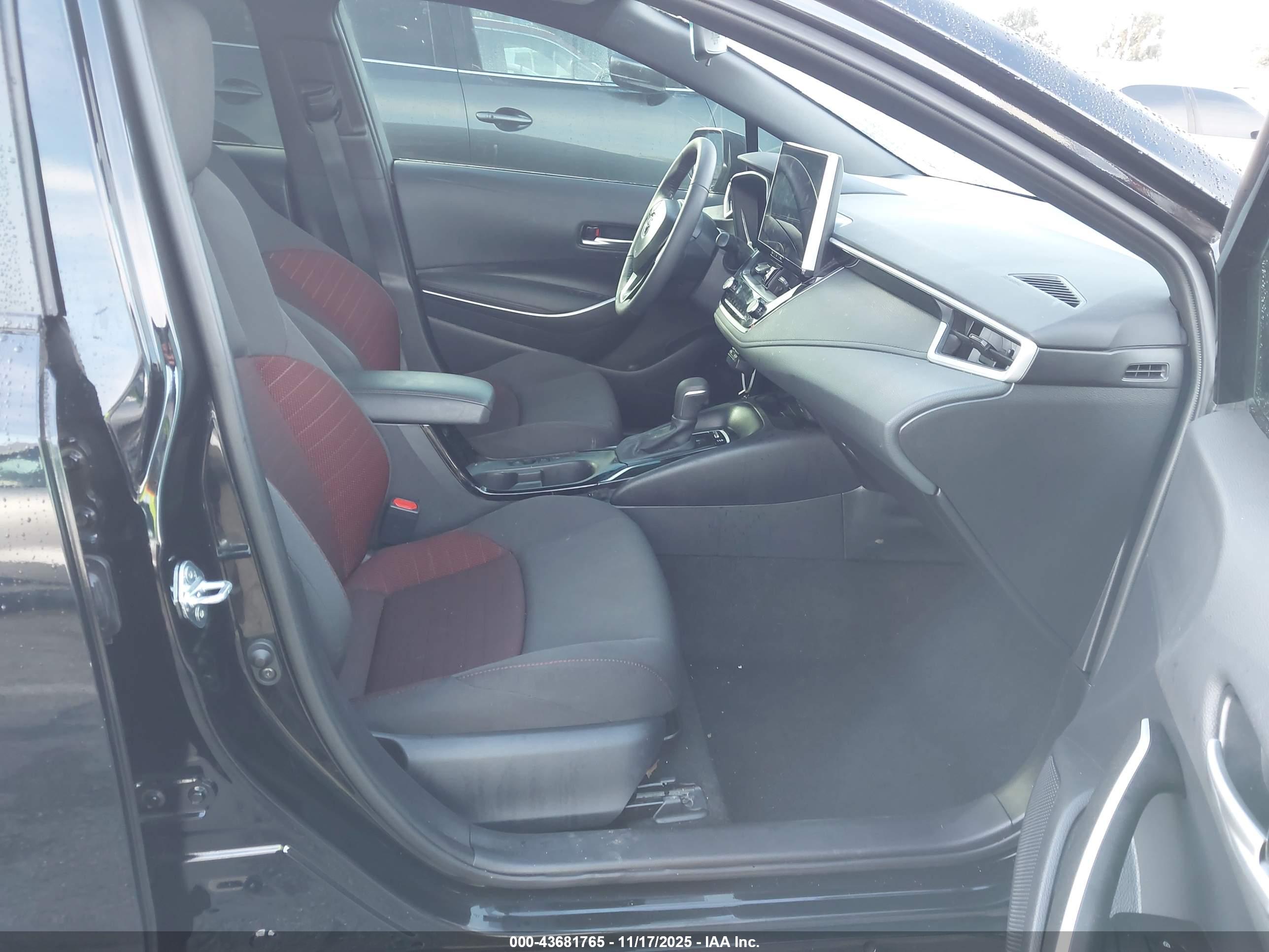 TOYOTA COROLLA image 5