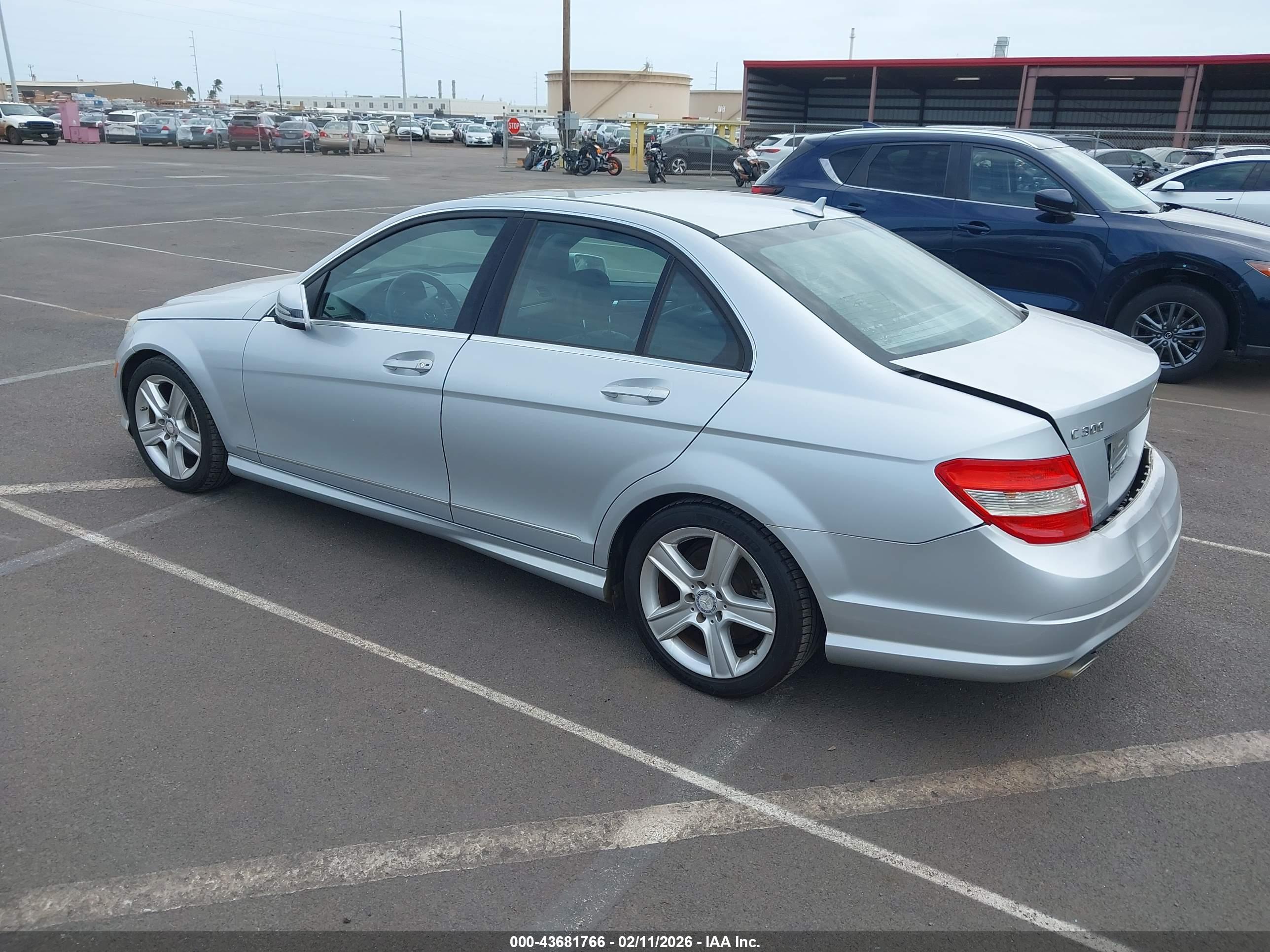 MERCEDES-BENZ C image 3