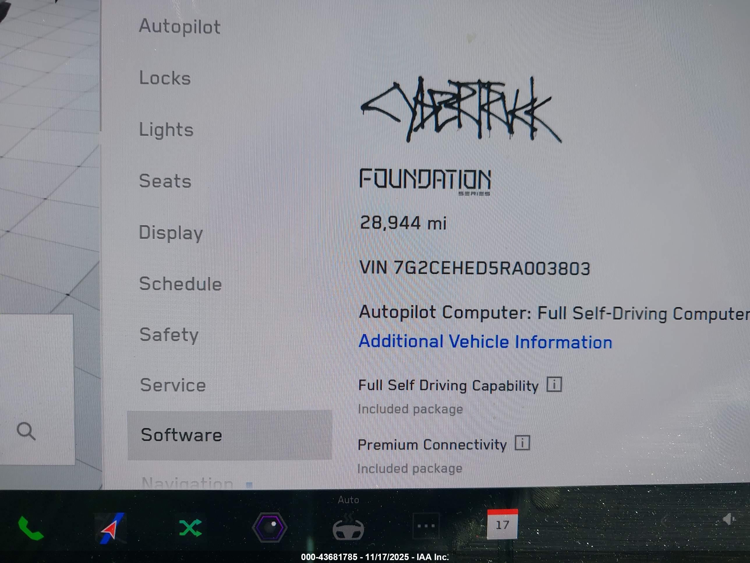 TESLA CYBERTRUCK image 7