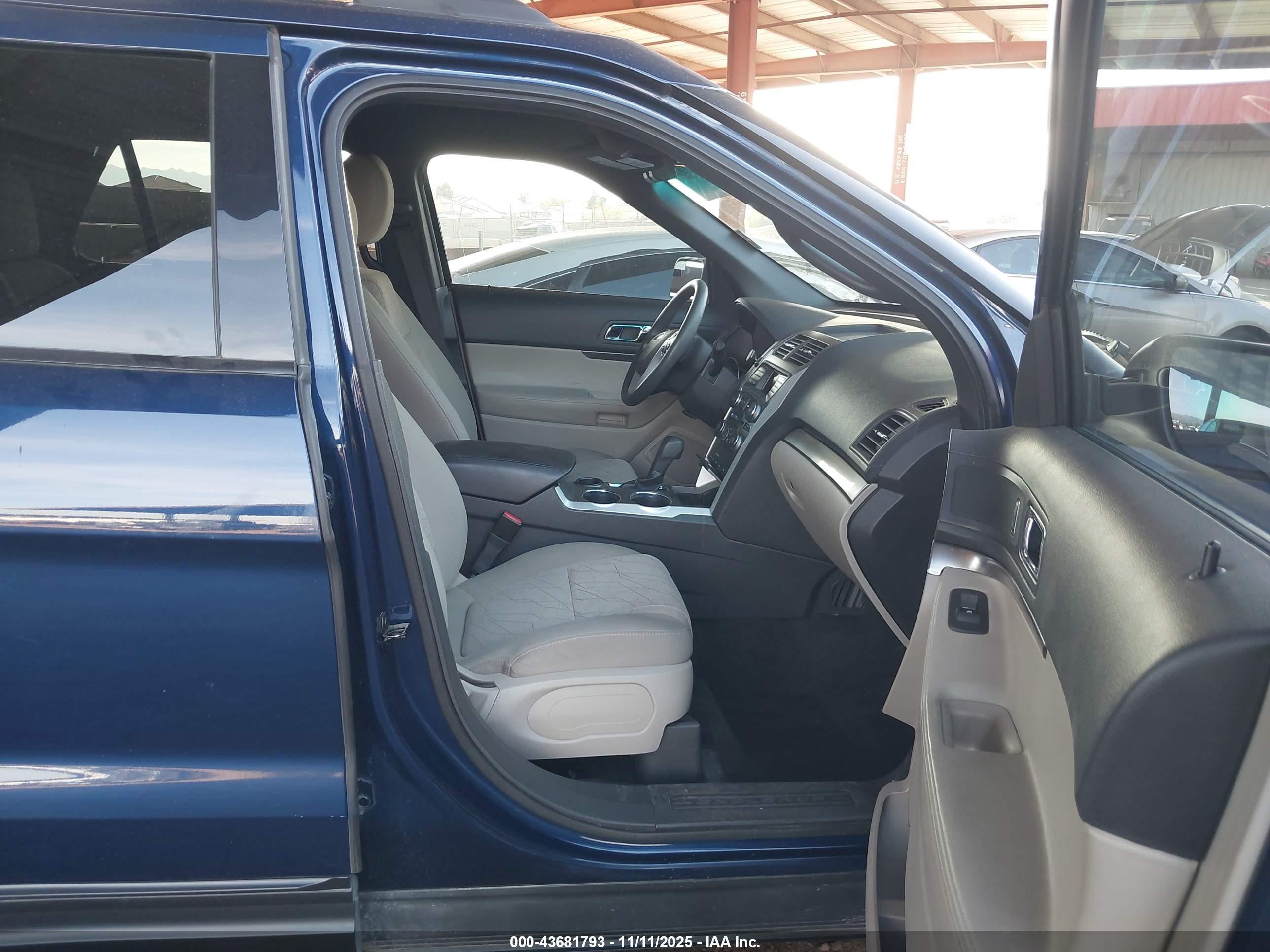 FORD EXPLORER image 5