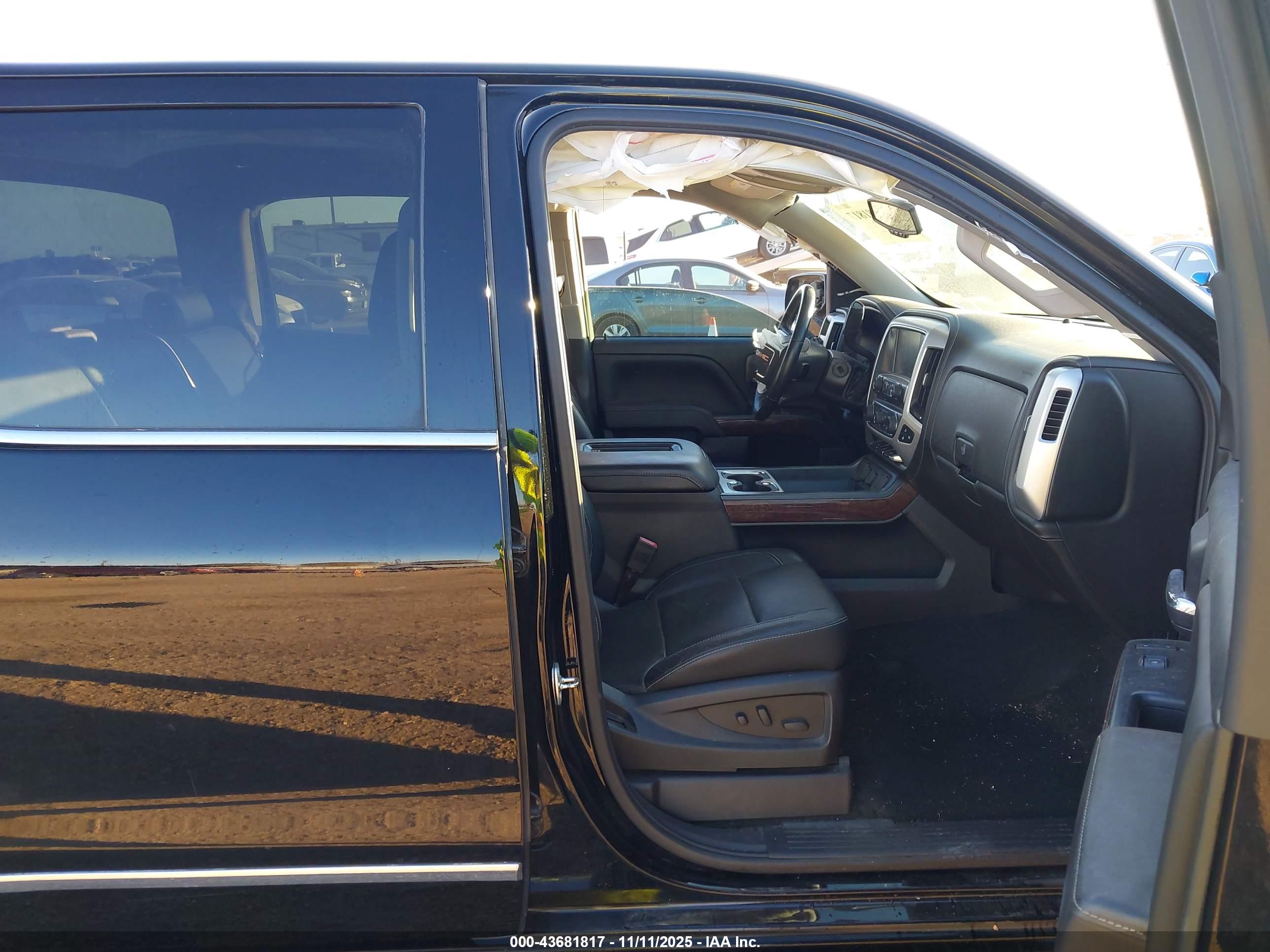 GMC SIERRA image 5