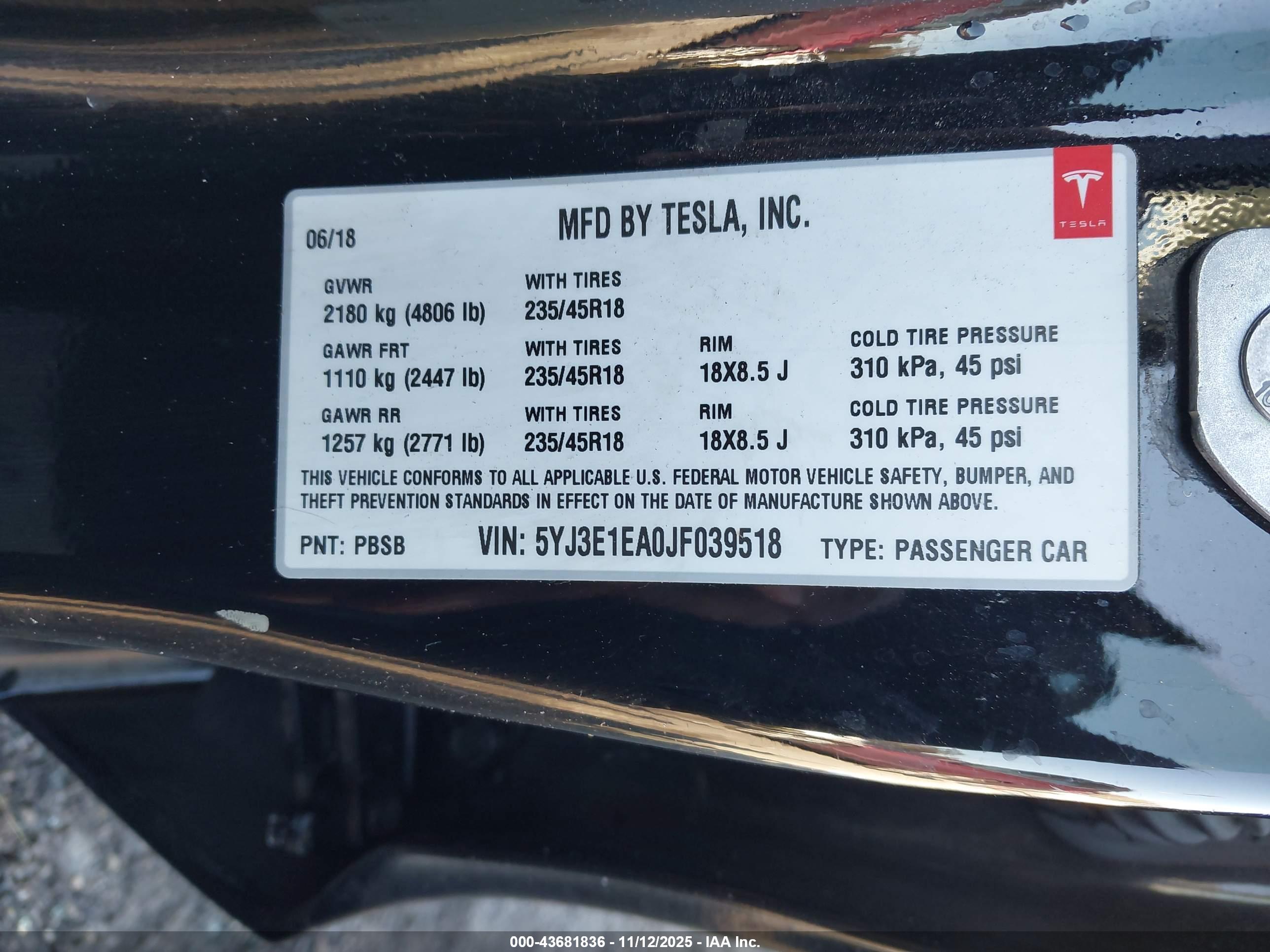 TESLA MODEL image 9