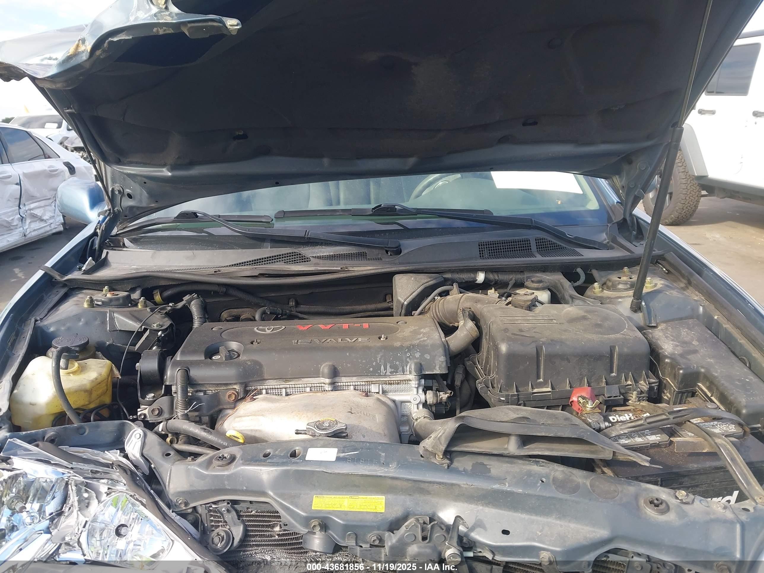 TOYOTA CAMRY image 10