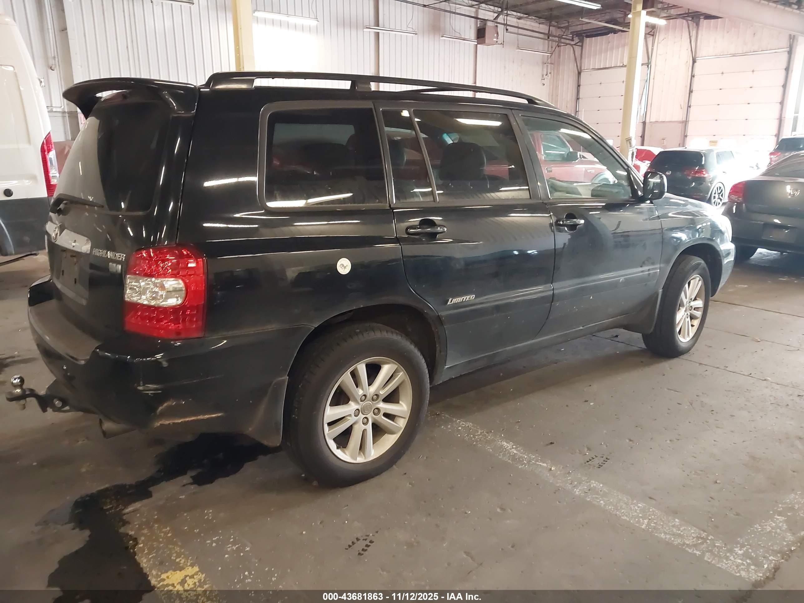 TOYOTA HIGHLANDER image 4