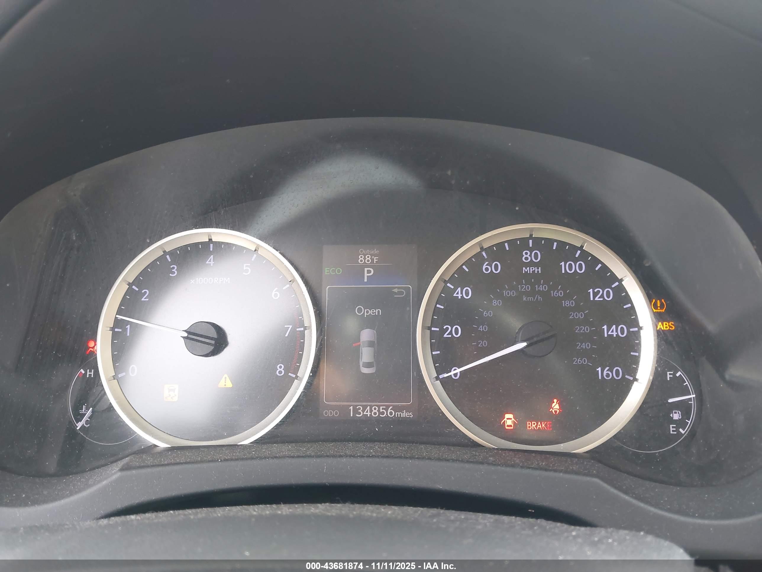 LEXUS IS image 7