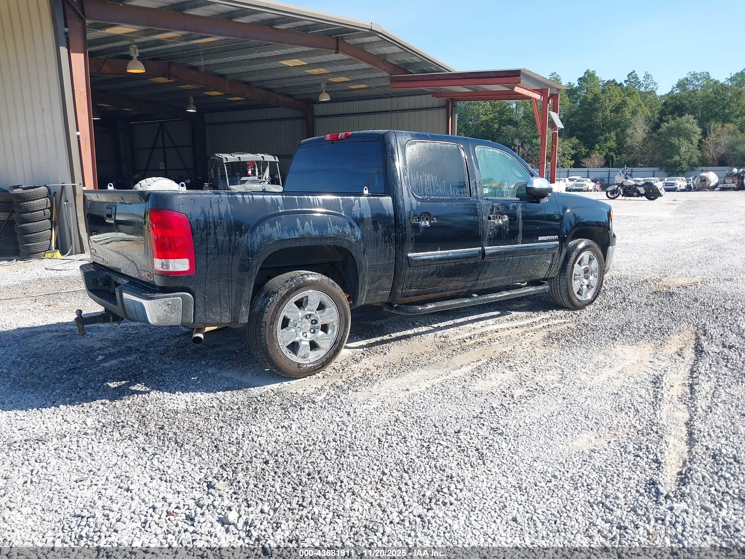 GMC SIERRA image 4