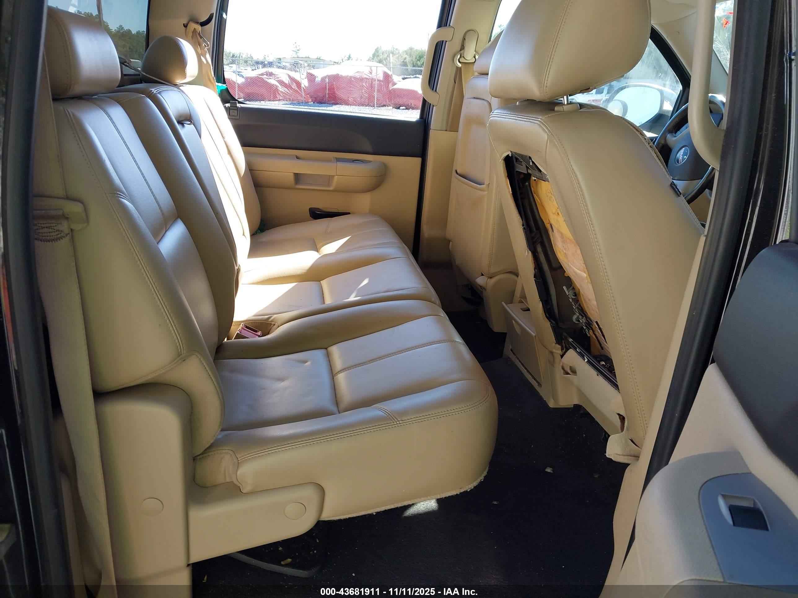 GMC SIERRA image 8