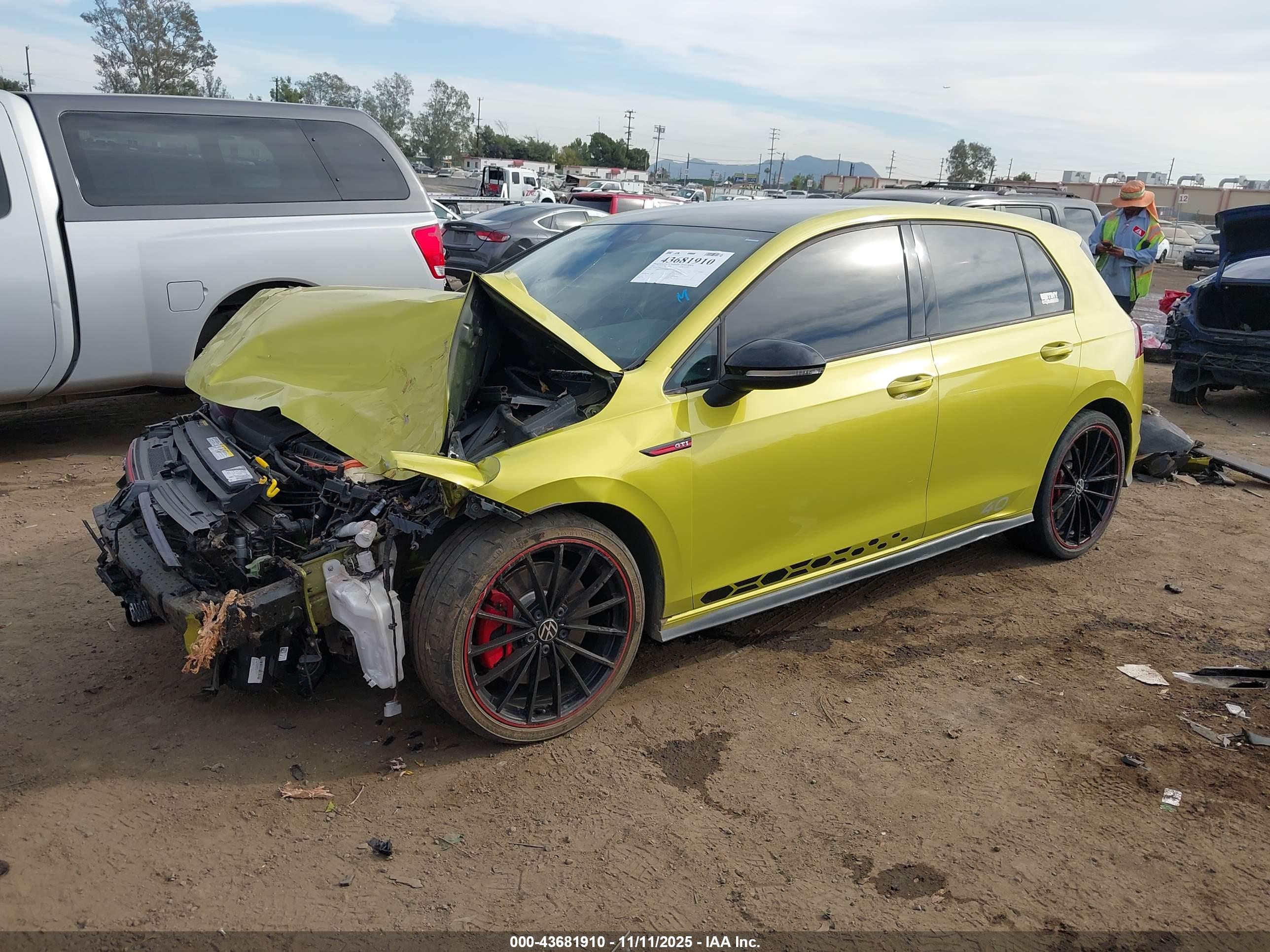 VOLKSWAGEN GOLF image 2